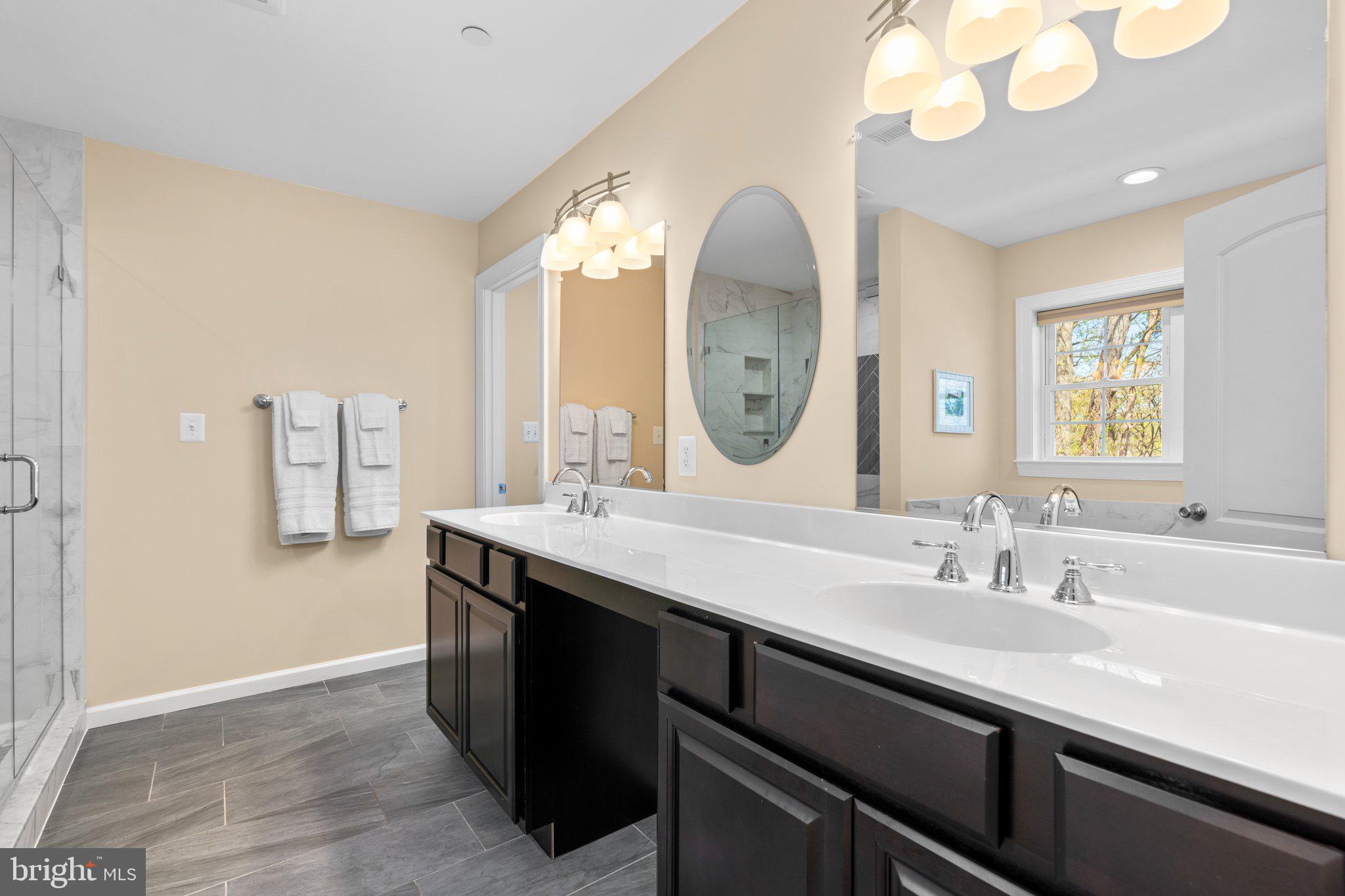 ROBINSON LANDING - Residential