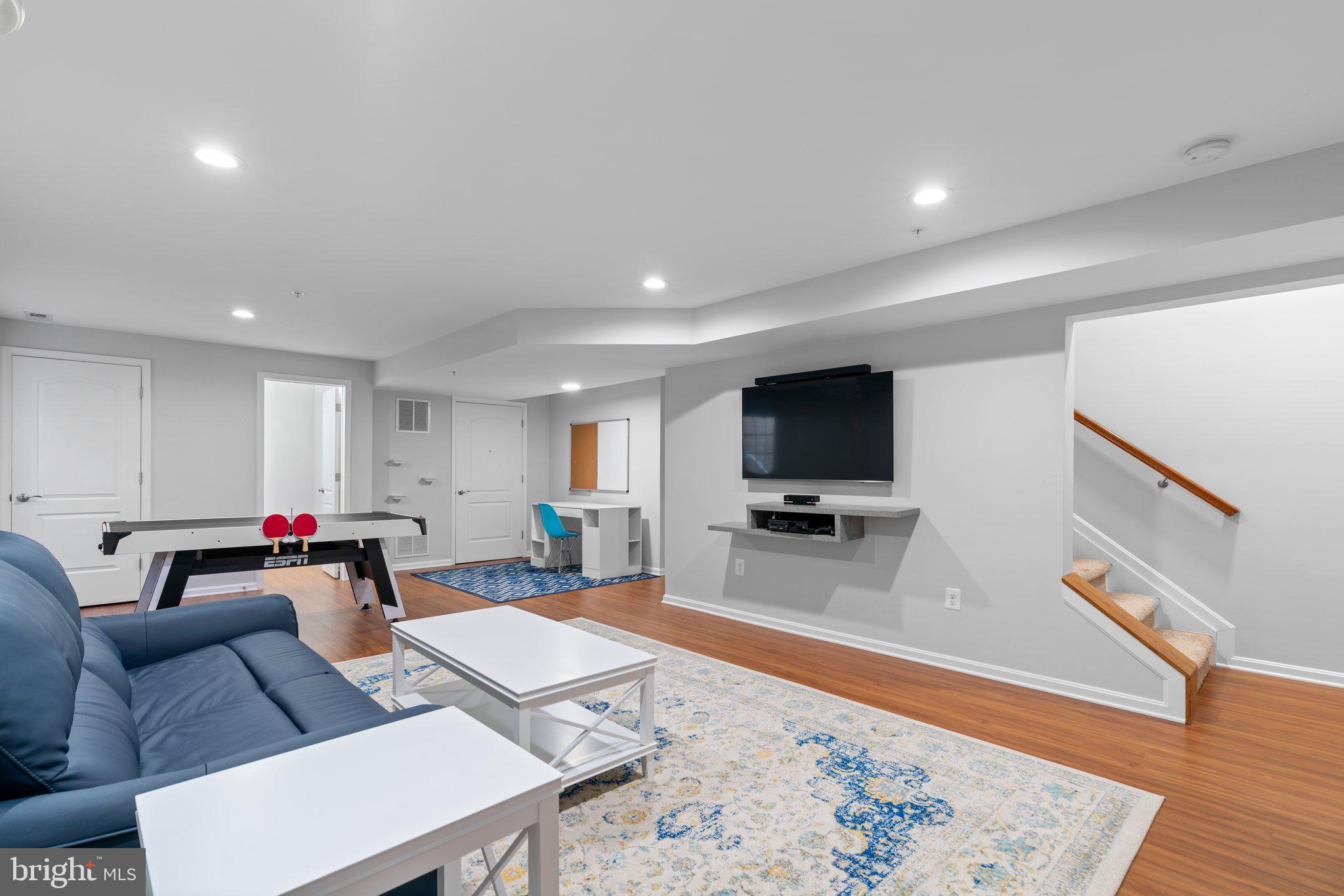 ROBINSON LANDING - Residential