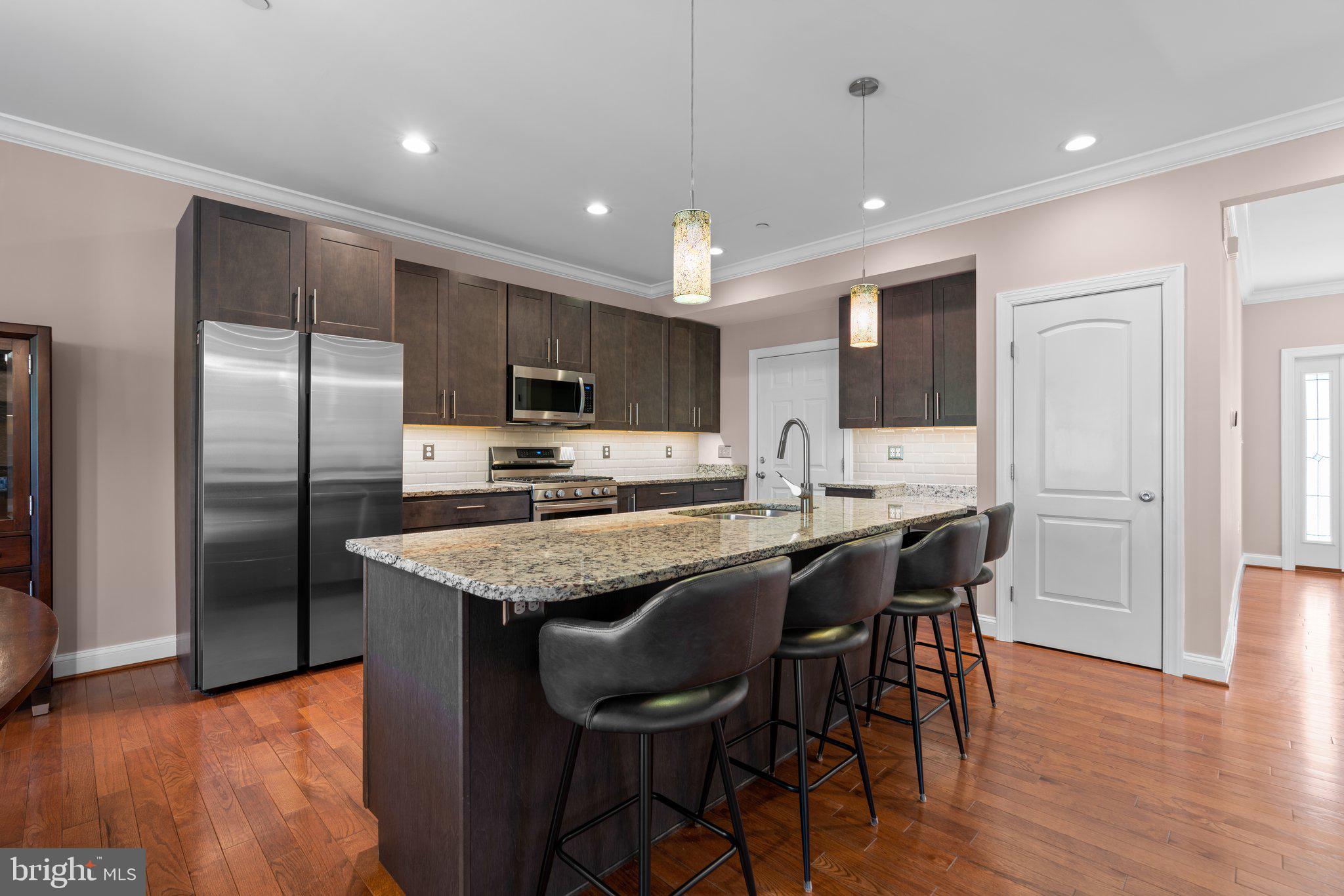 ROBINSON LANDING - Residential