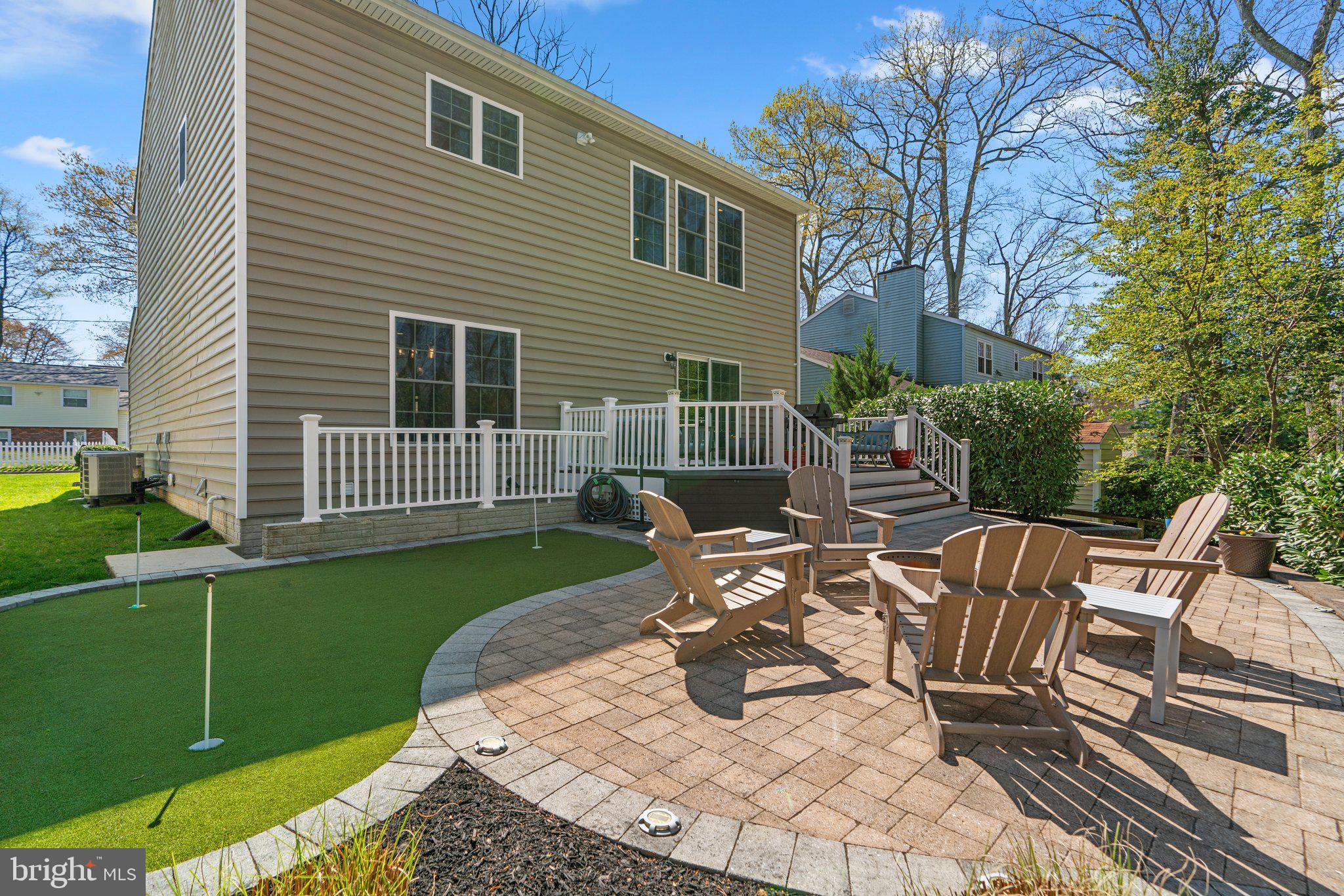 ROBINSON LANDING - Residential