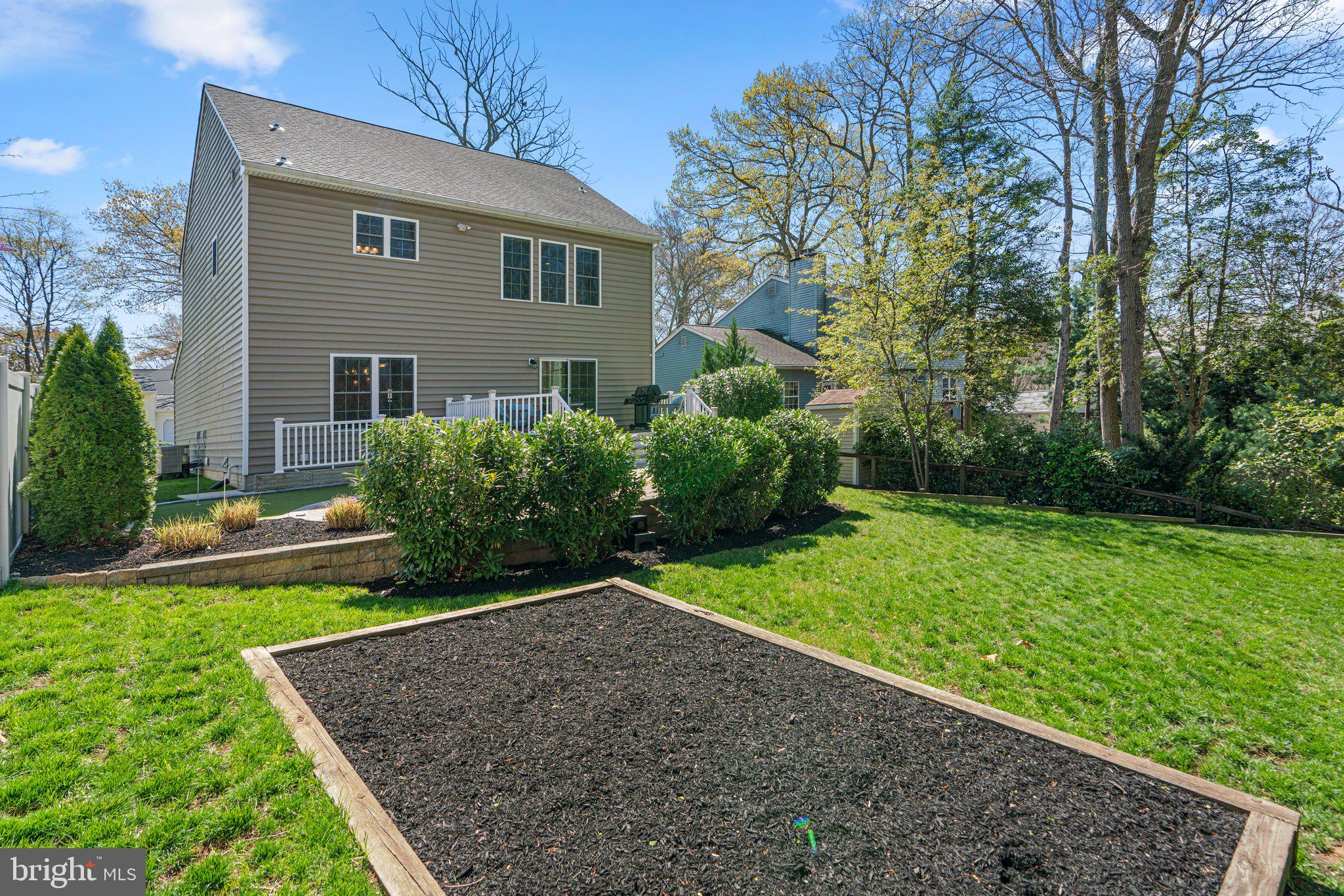 ROBINSON LANDING - Residential