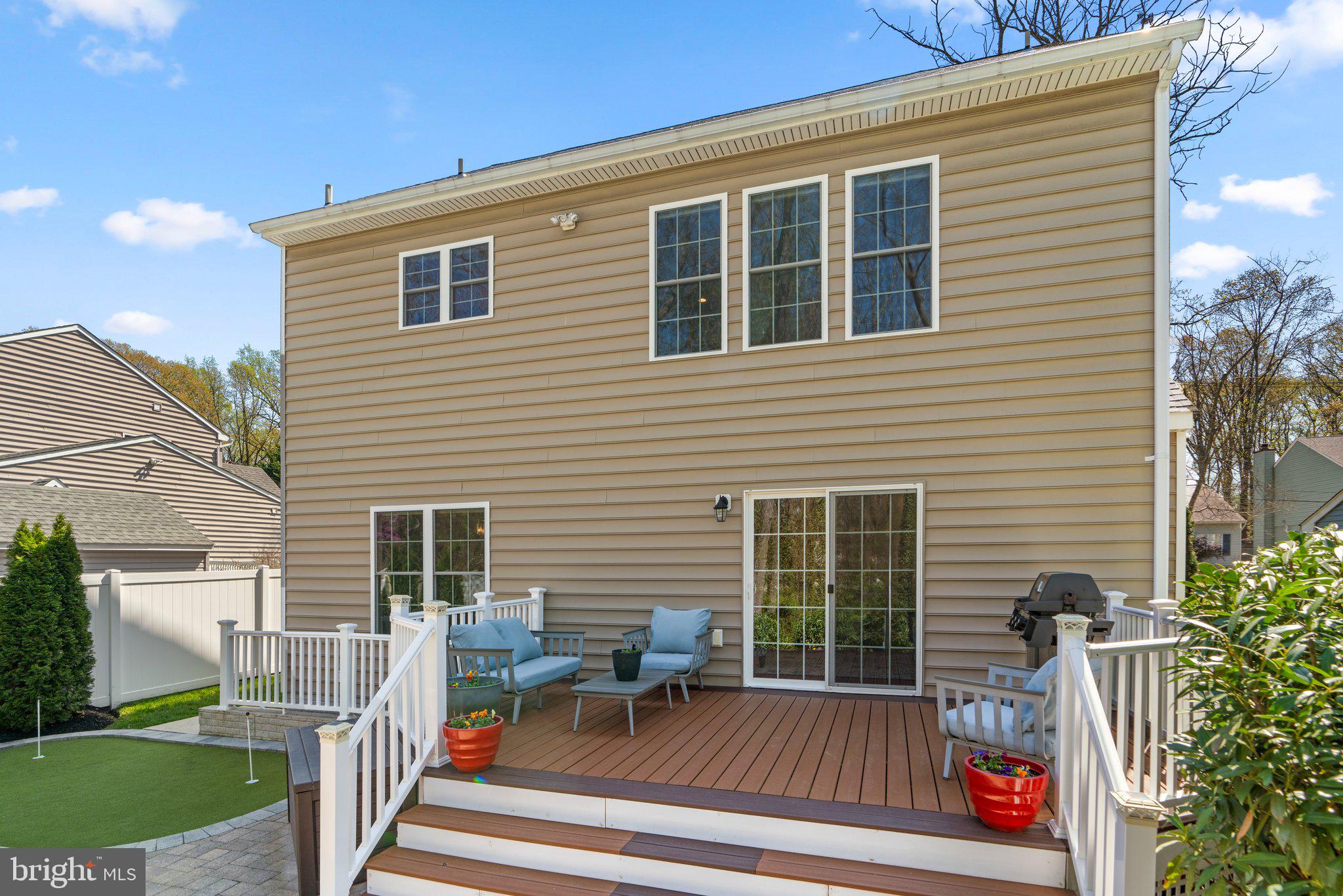 ROBINSON LANDING - Residential