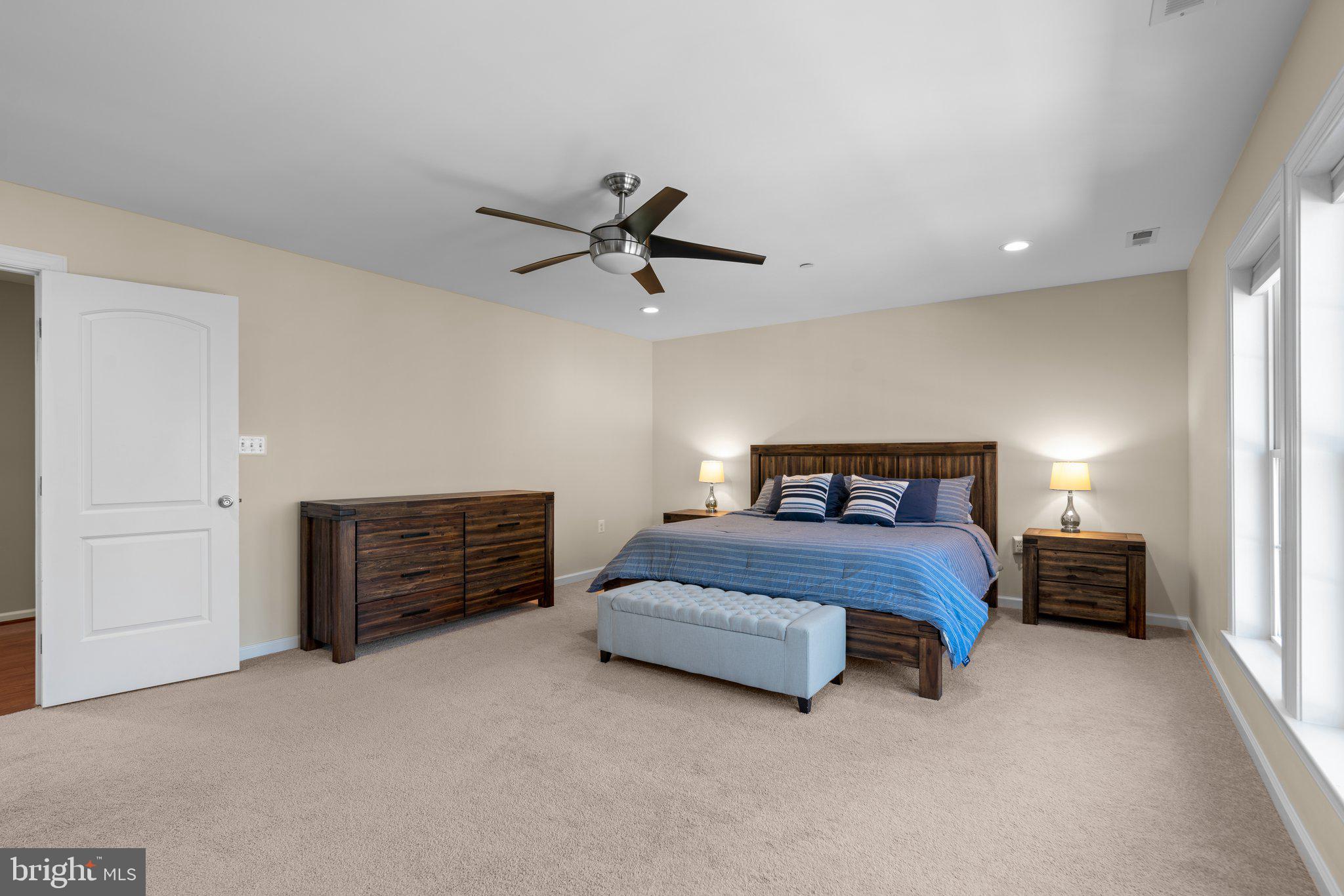 ROBINSON LANDING - Residential