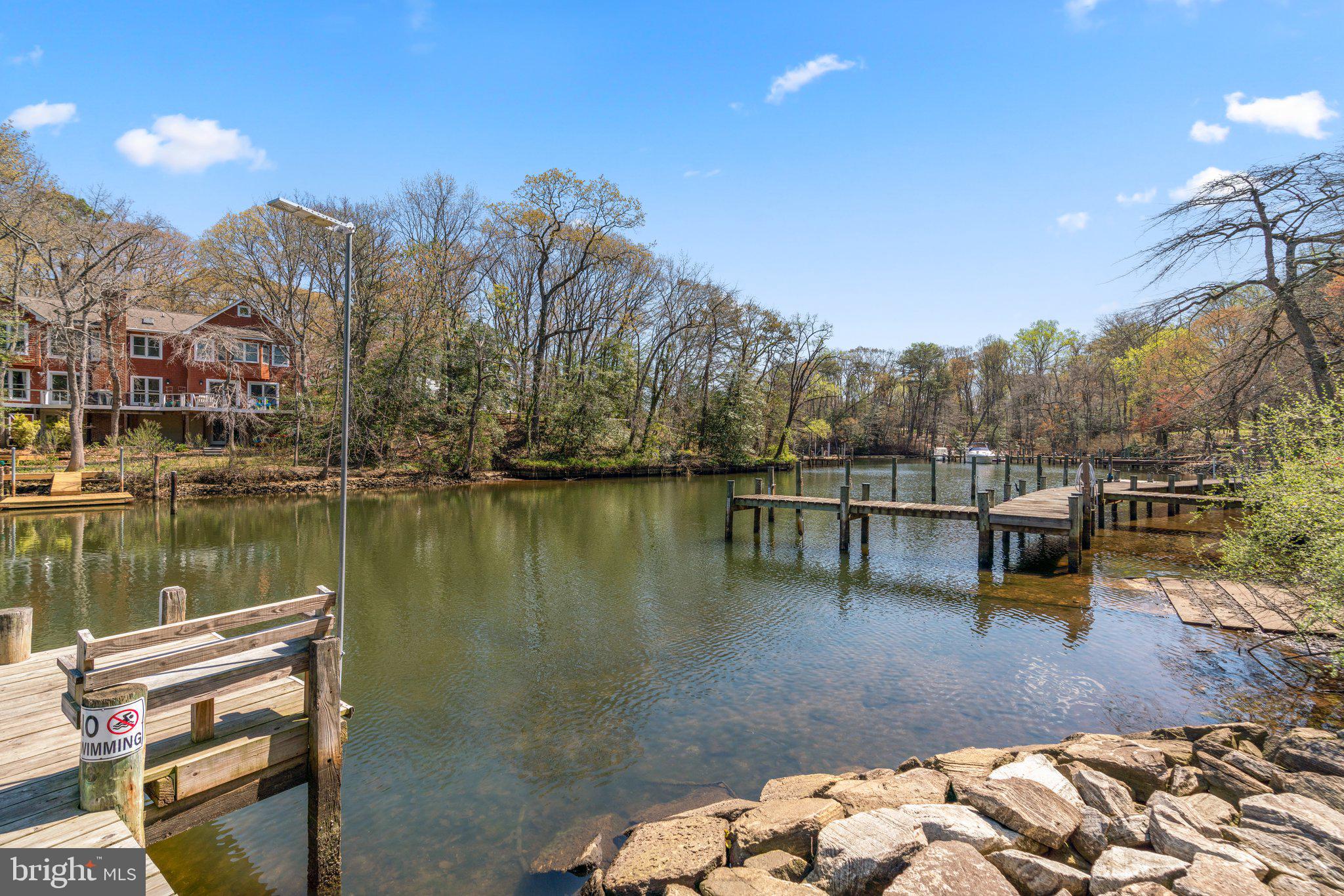 ROBINSON LANDING - Residential