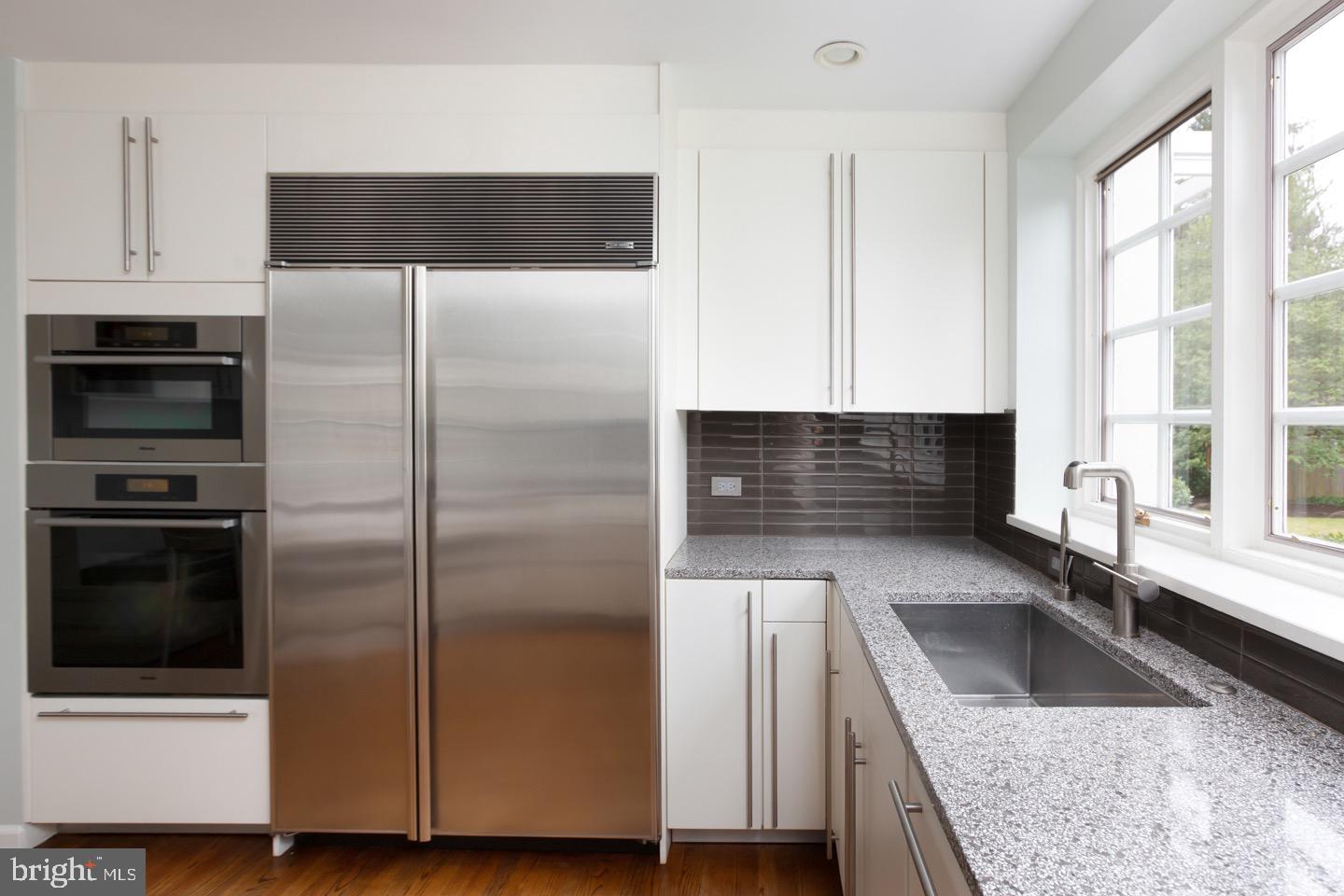 CHESTNUT HILL - Residential