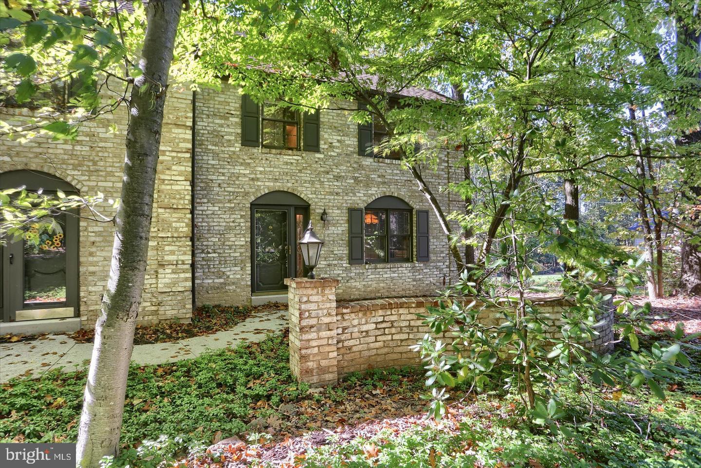 CHATEAUX OF HERSHEY - Residential