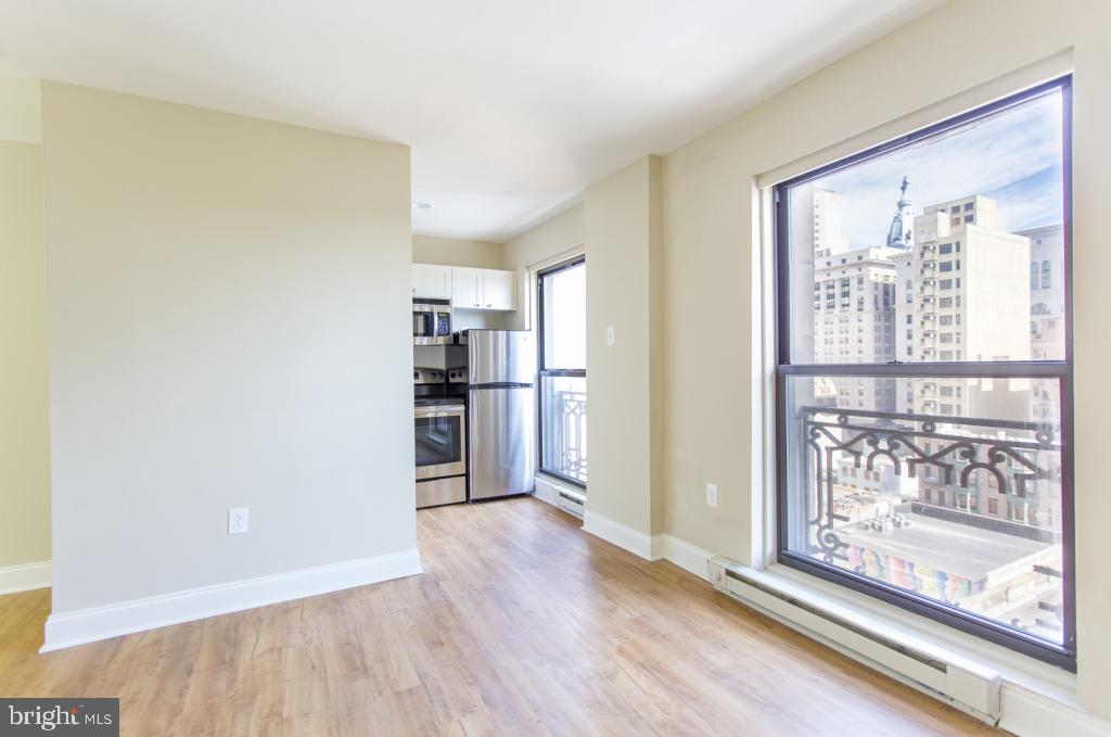 WASHINGTON SQ - Residential Lease