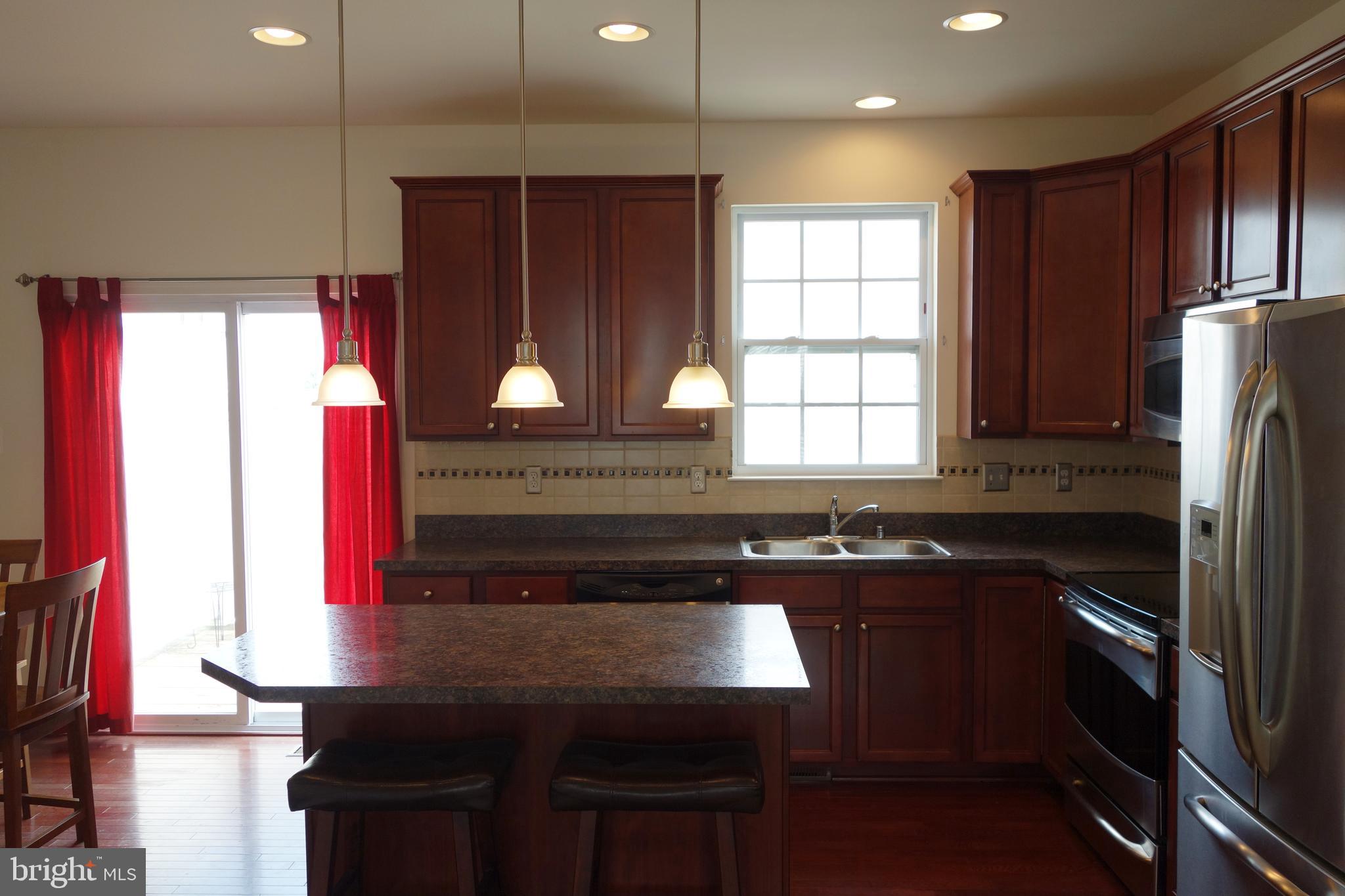 LAKES AT STANSBURY SHORE - Residential