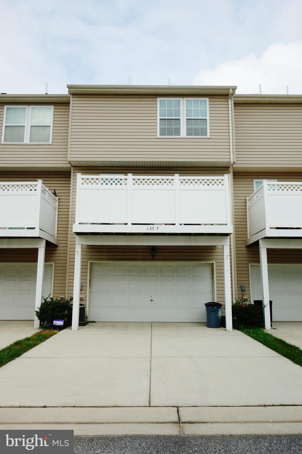LAKES AT STANSBURY SHORE - Residential