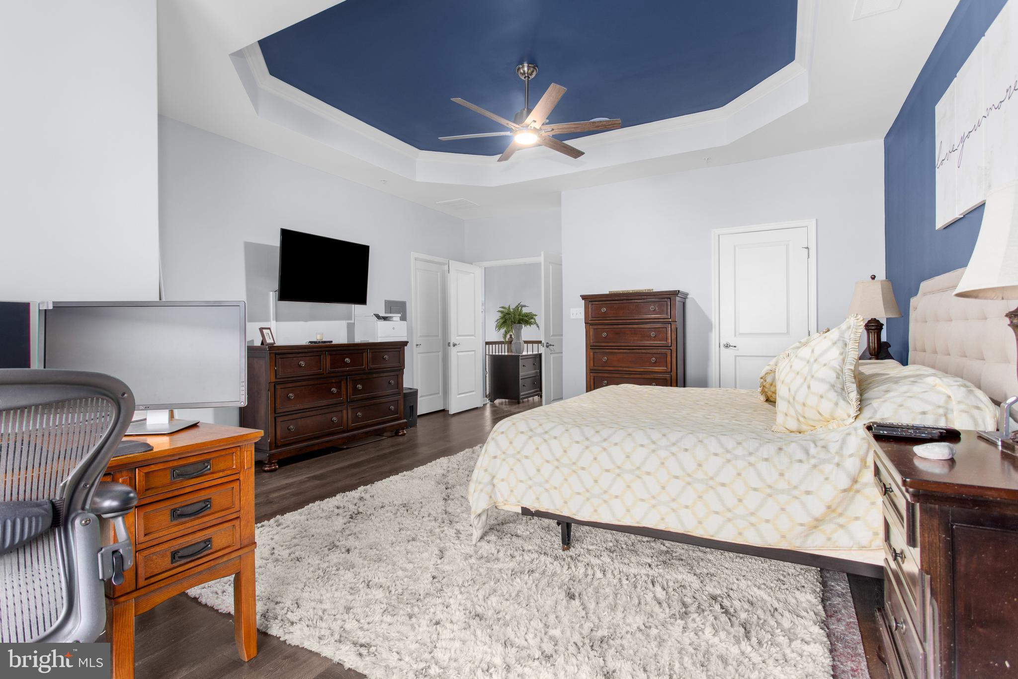 ORCHARD SQUARE - Residential