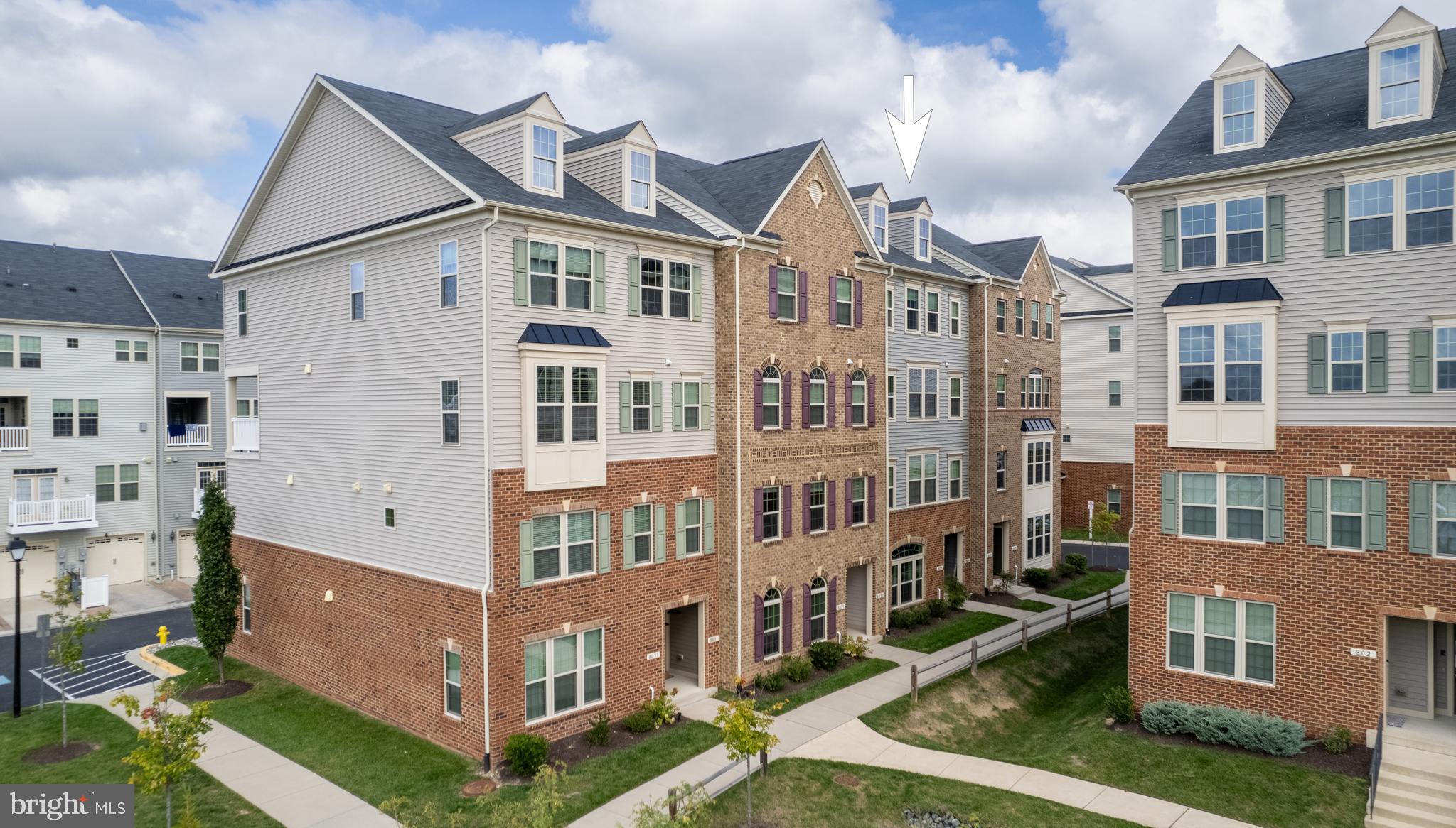 ORCHARD SQUARE - Residential