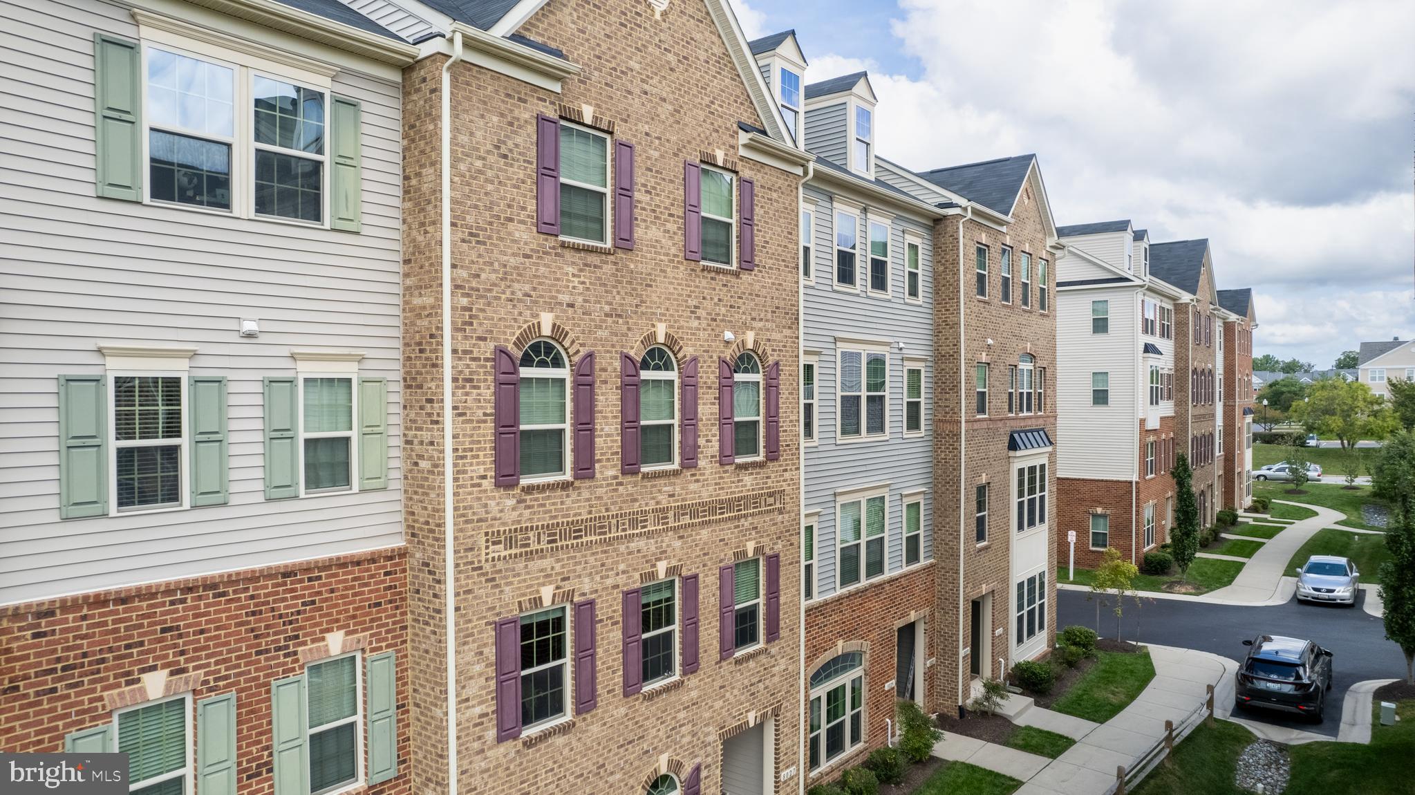 ORCHARD SQUARE - Residential