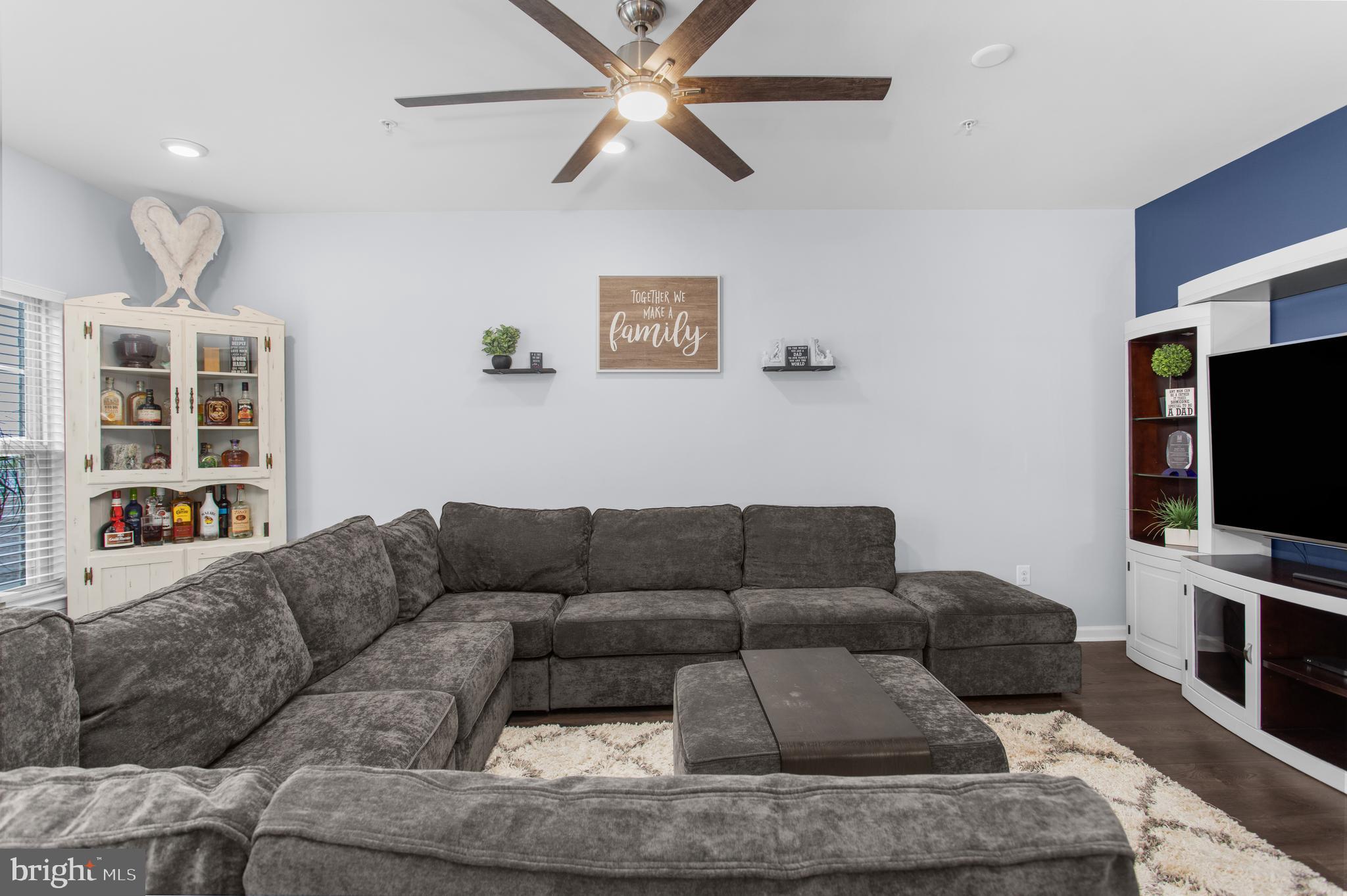 ORCHARD SQUARE - Residential