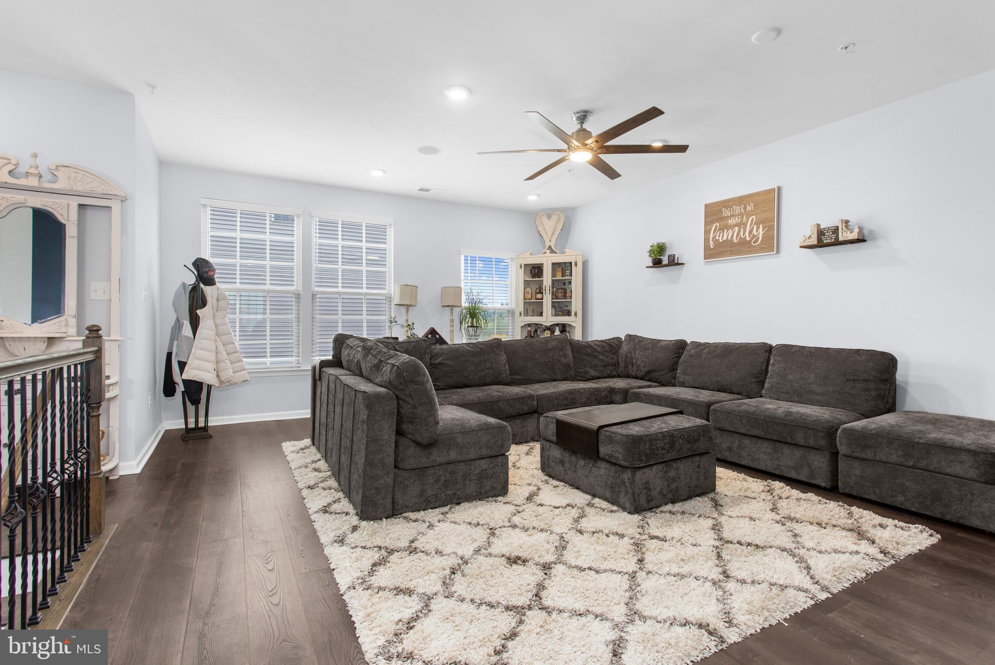 ORCHARD SQUARE - Residential