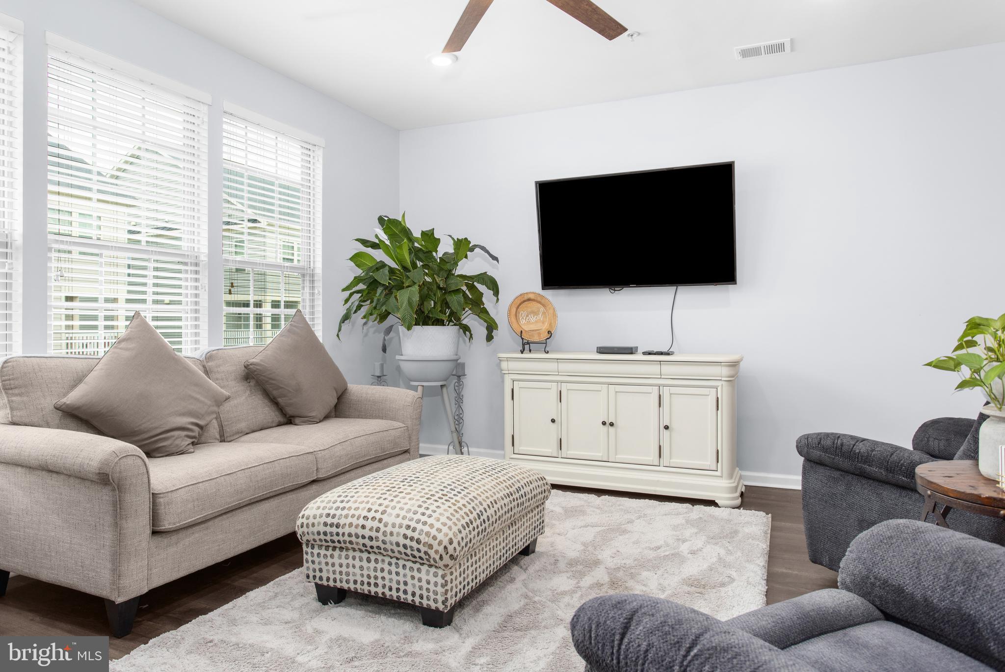 ORCHARD SQUARE - Residential