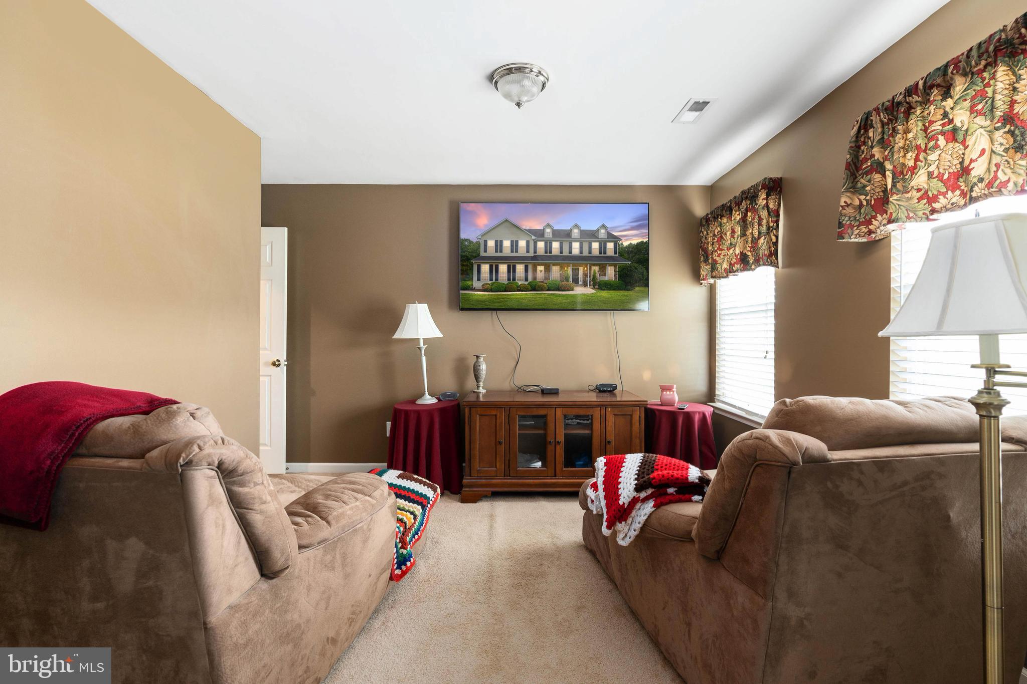 MEADOWLAND - Residential