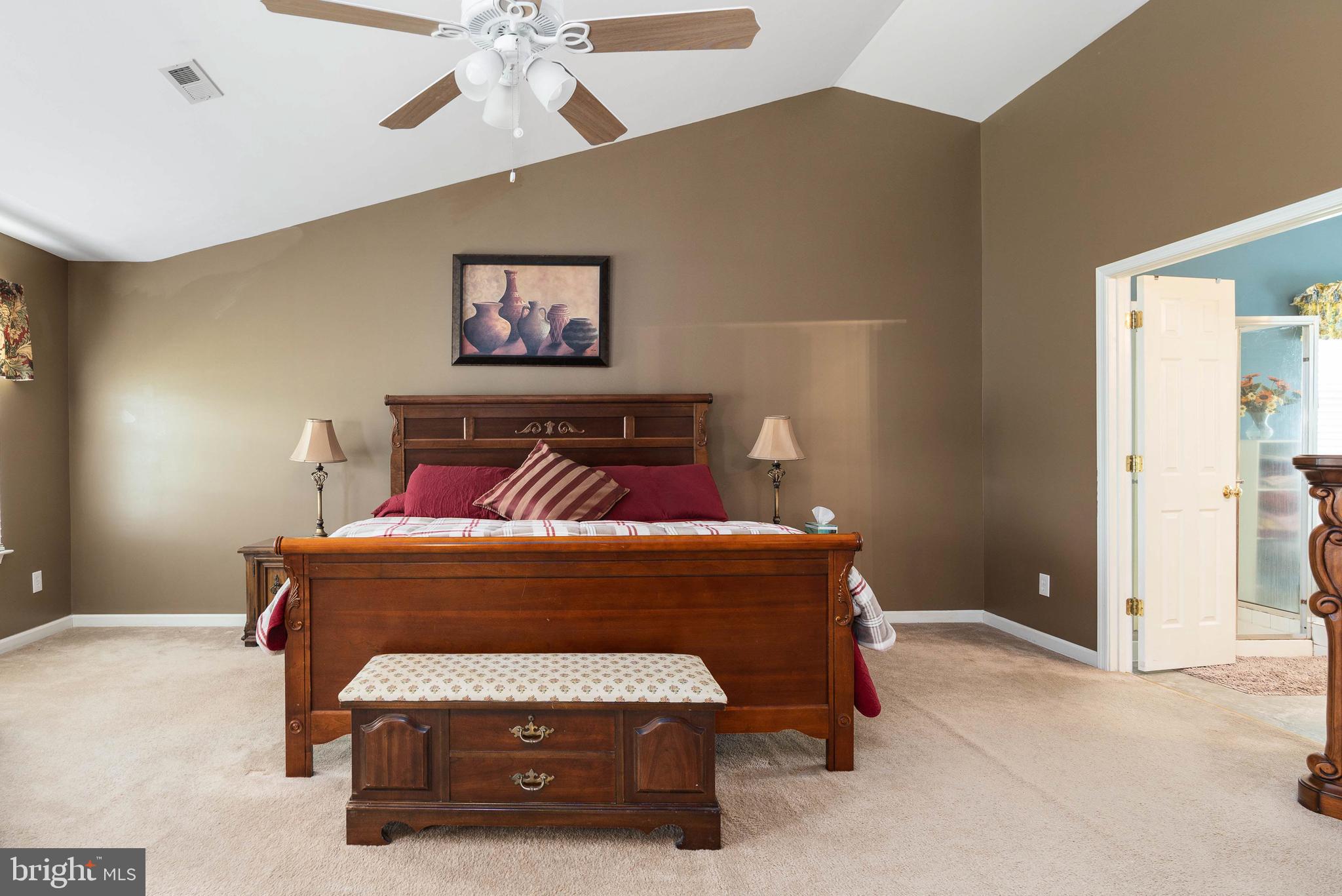 MEADOWLAND - Residential