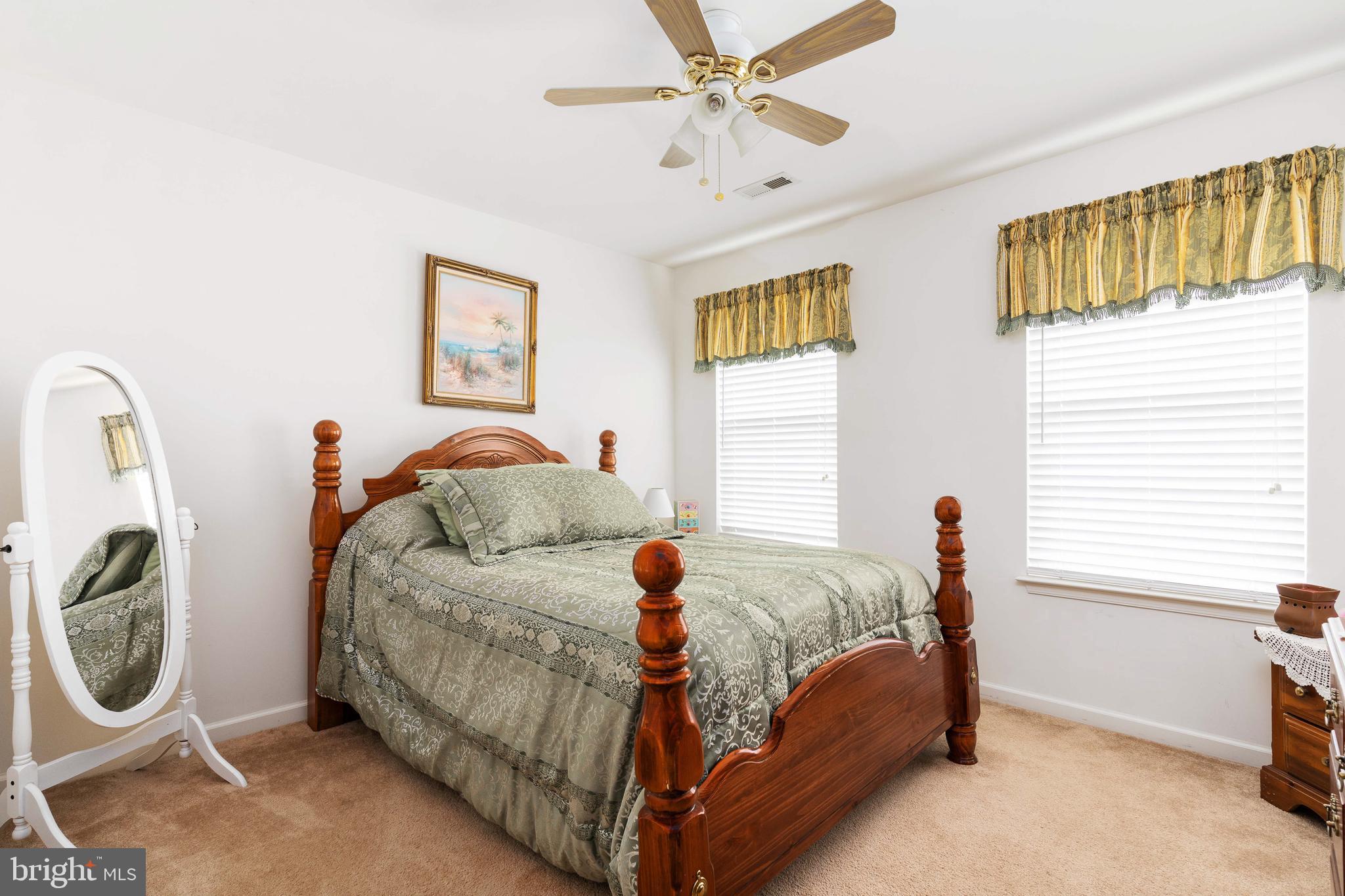 MEADOWLAND - Residential