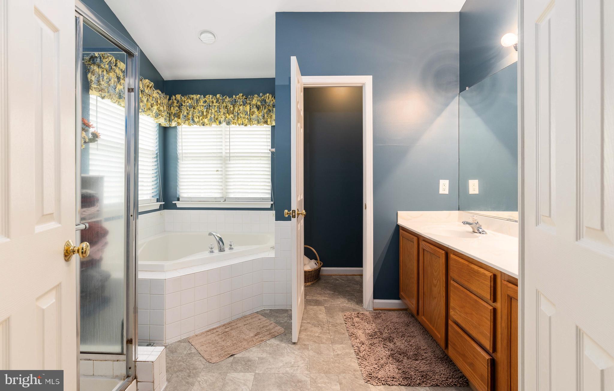 MEADOWLAND - Residential