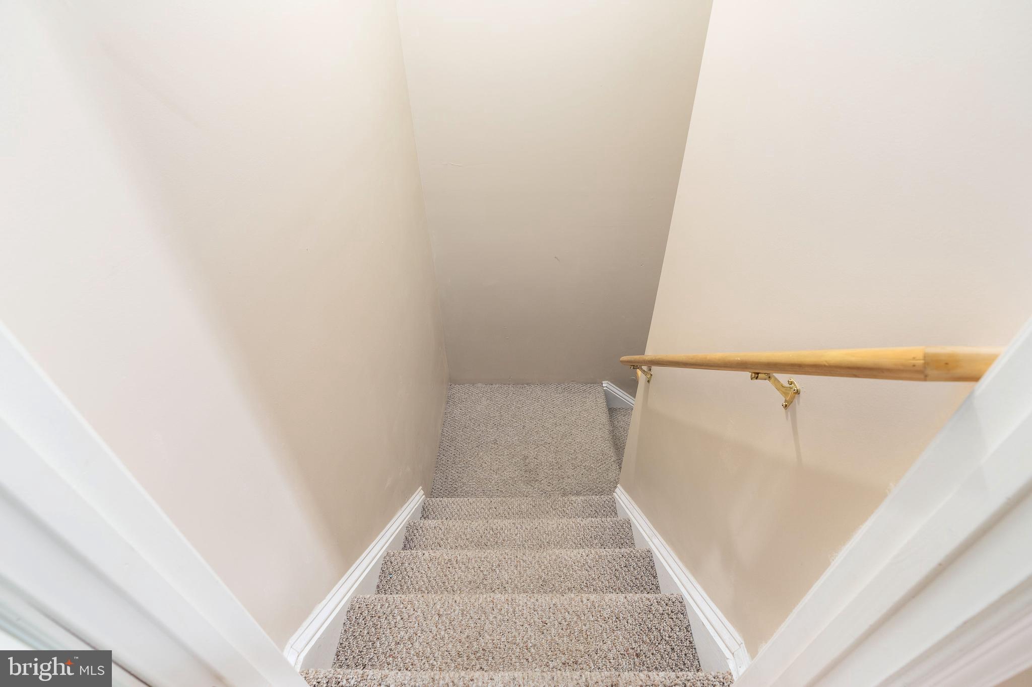 MEADOWLAND - Residential