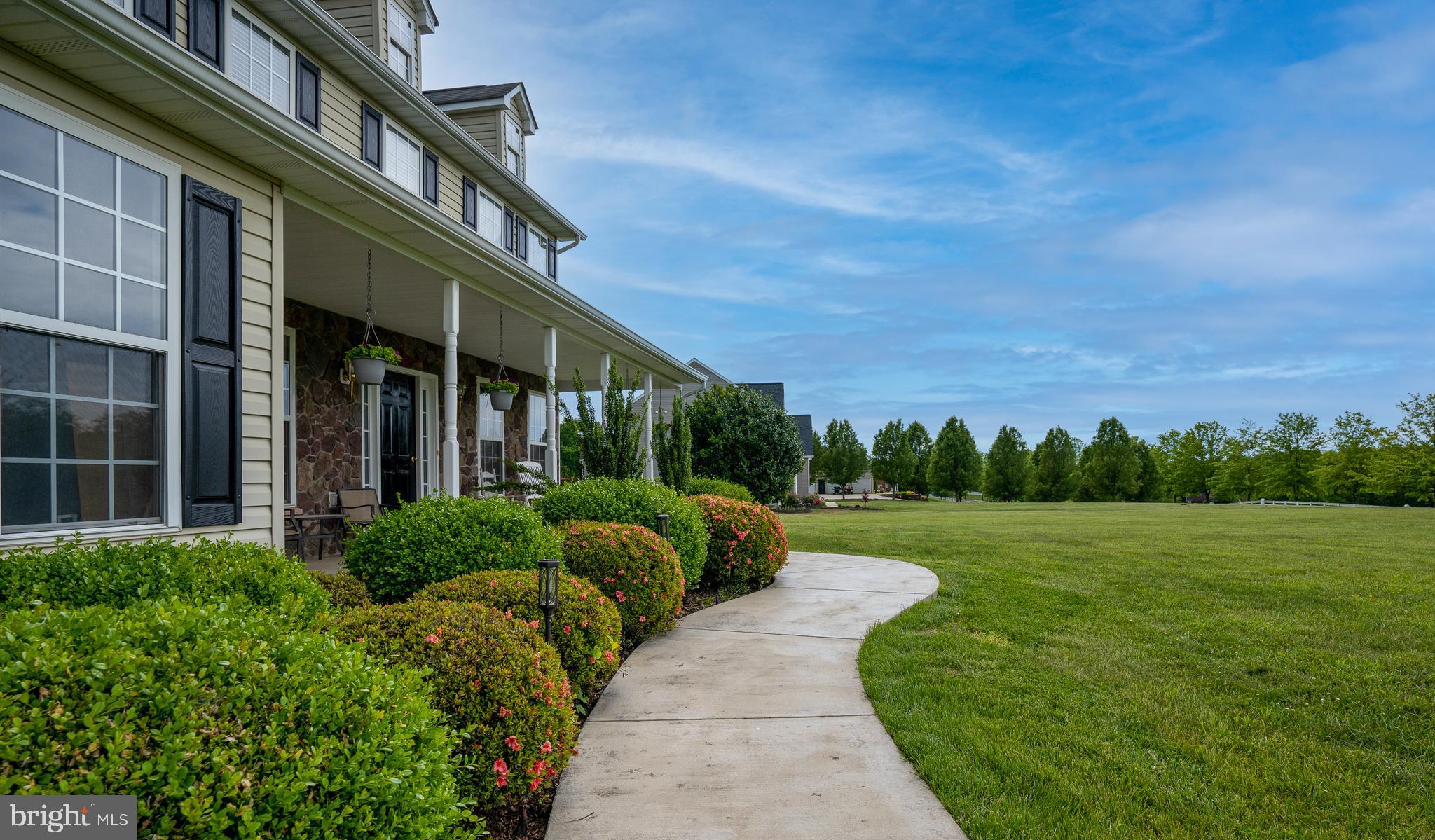 MEADOWLAND - Residential