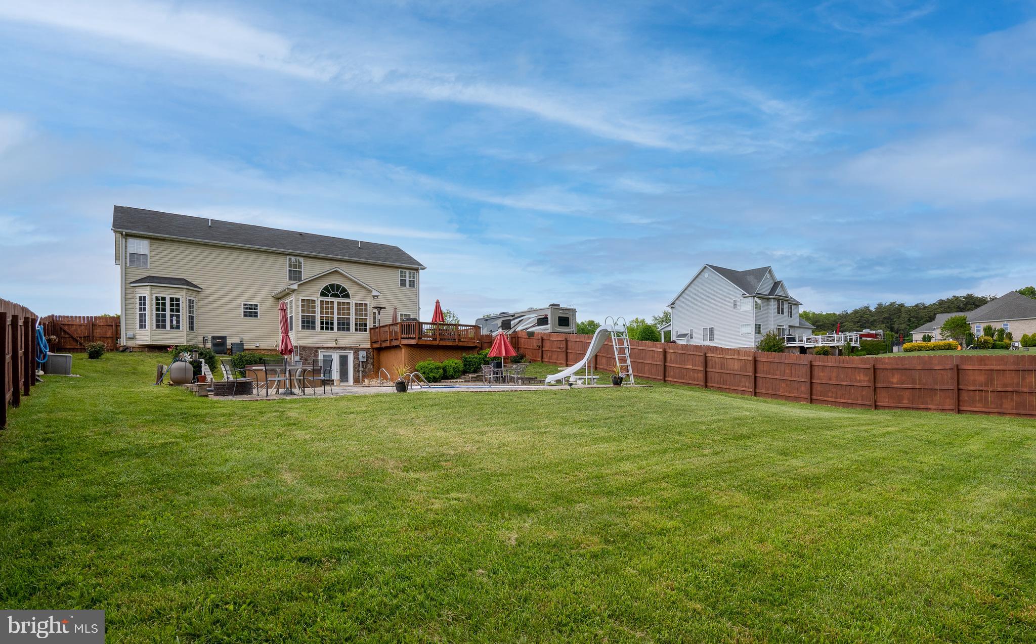 MEADOWLAND - Residential