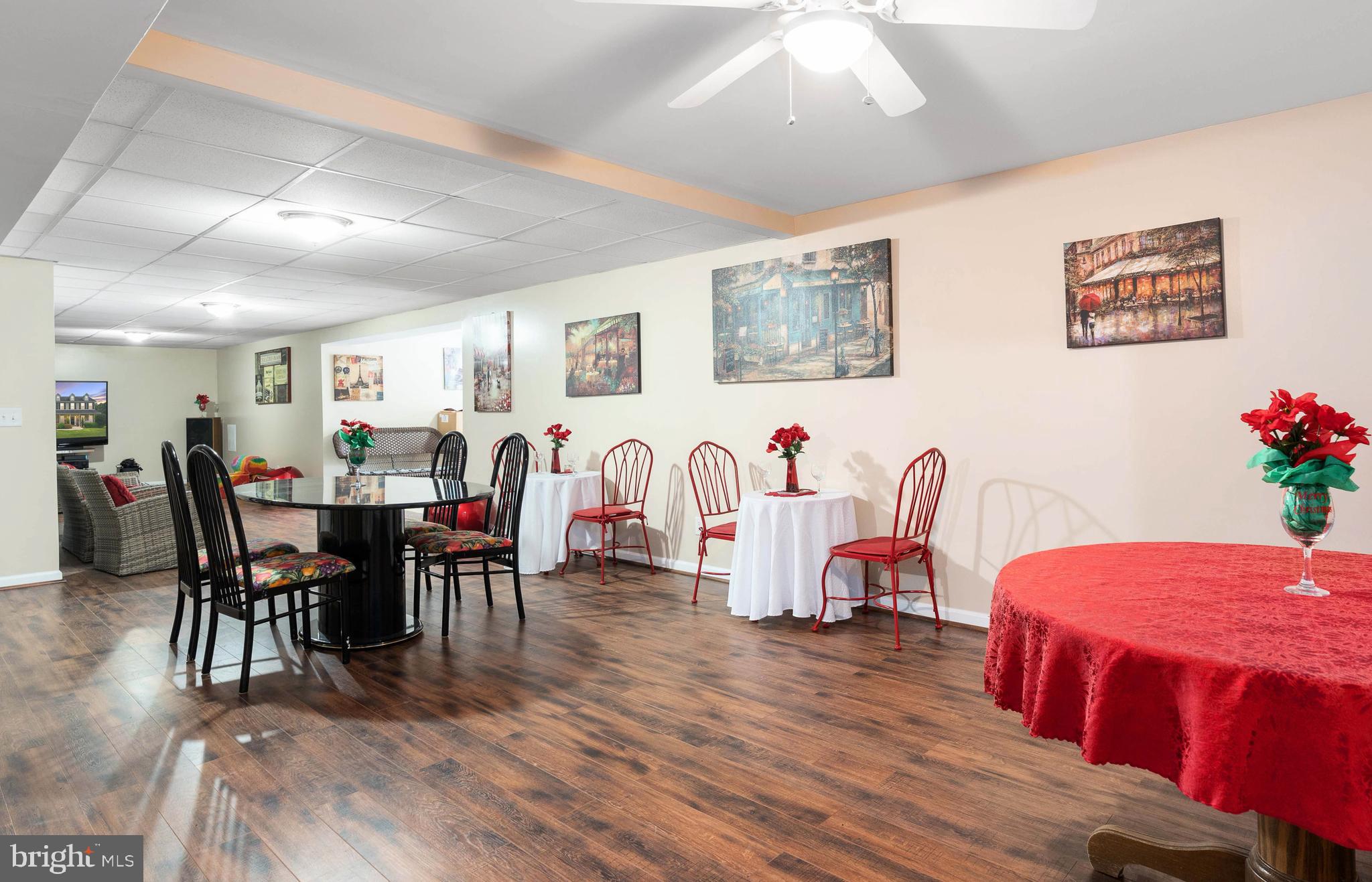 MEADOWLAND - Residential