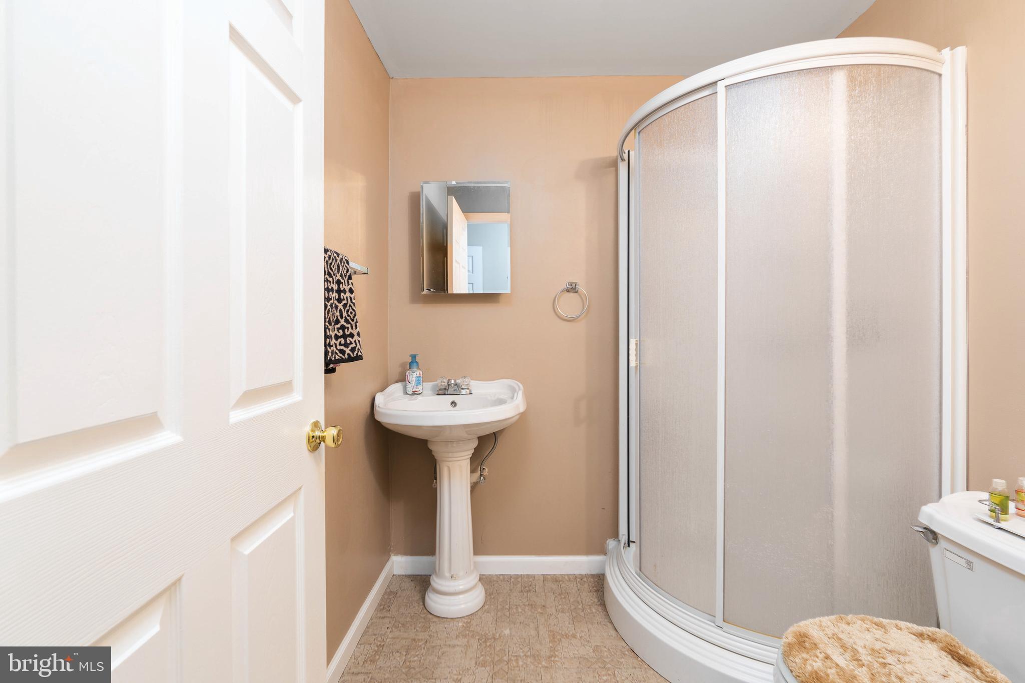 MEADOWLAND - Residential