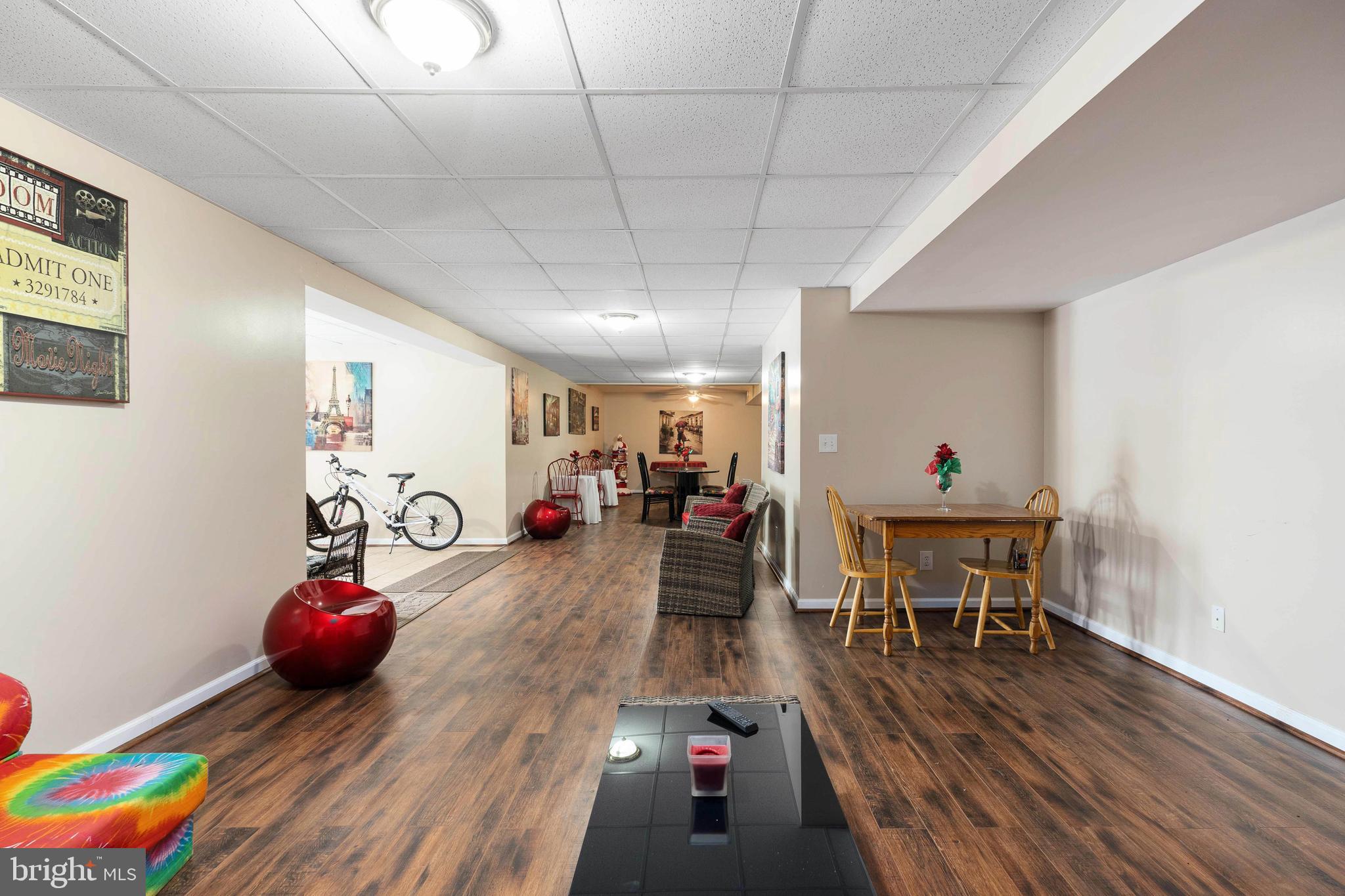 MEADOWLAND - Residential