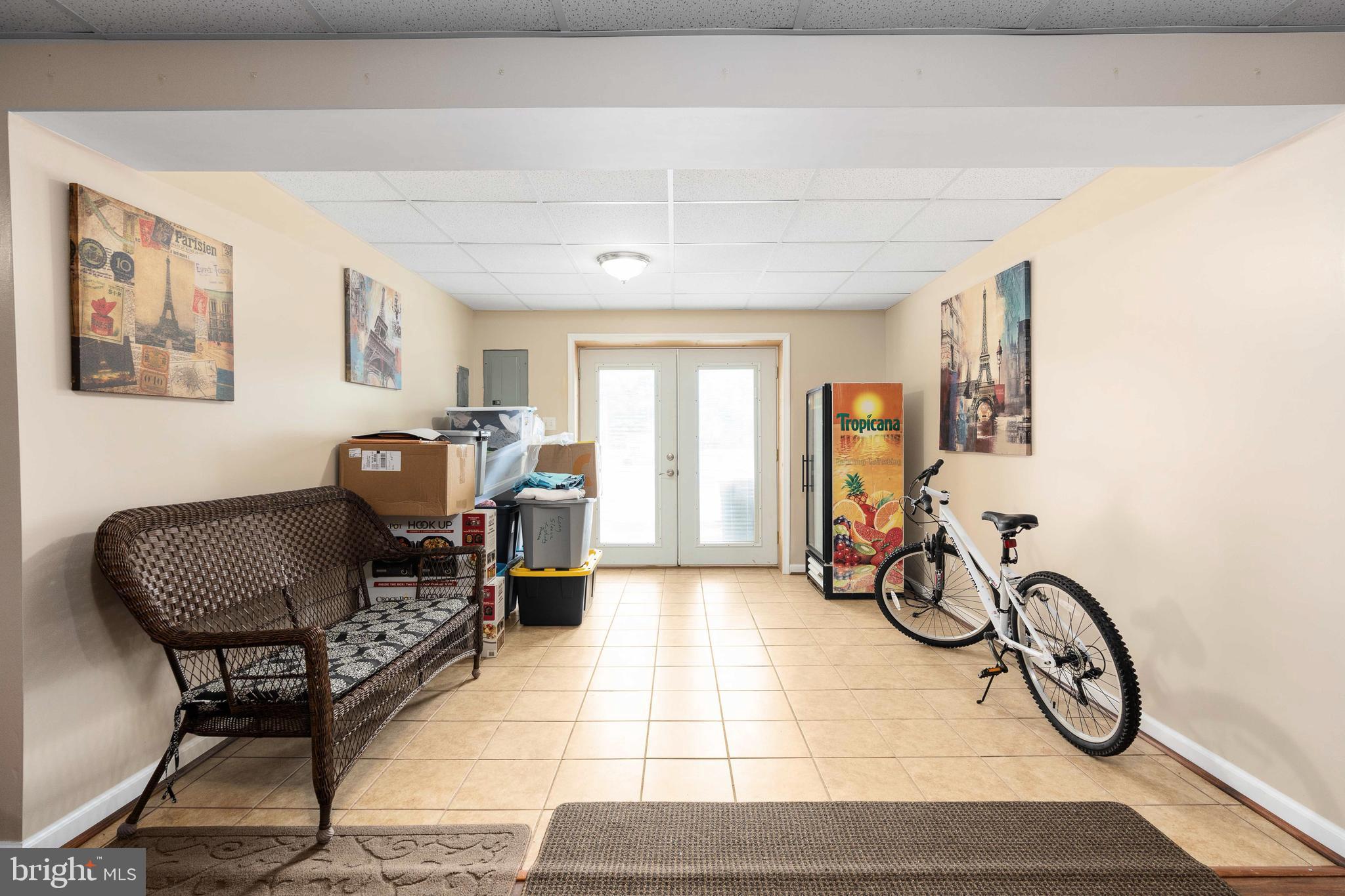 MEADOWLAND - Residential