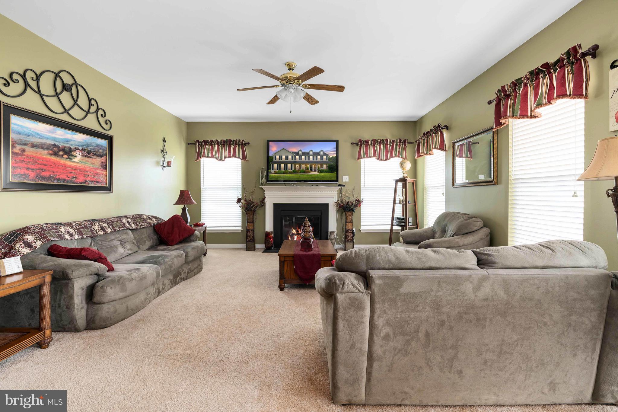 MEADOWLAND - Residential