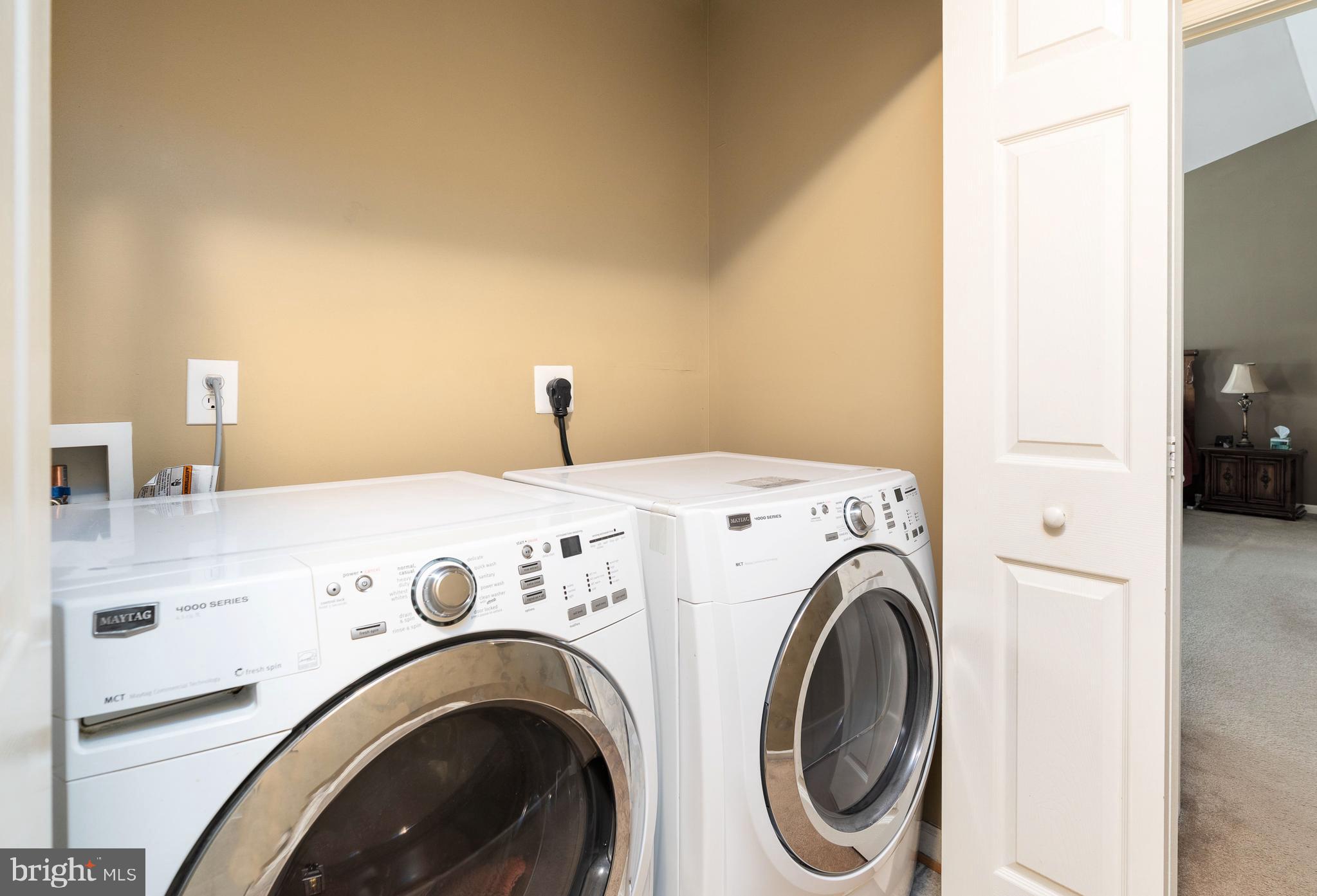 MEADOWLAND - Residential