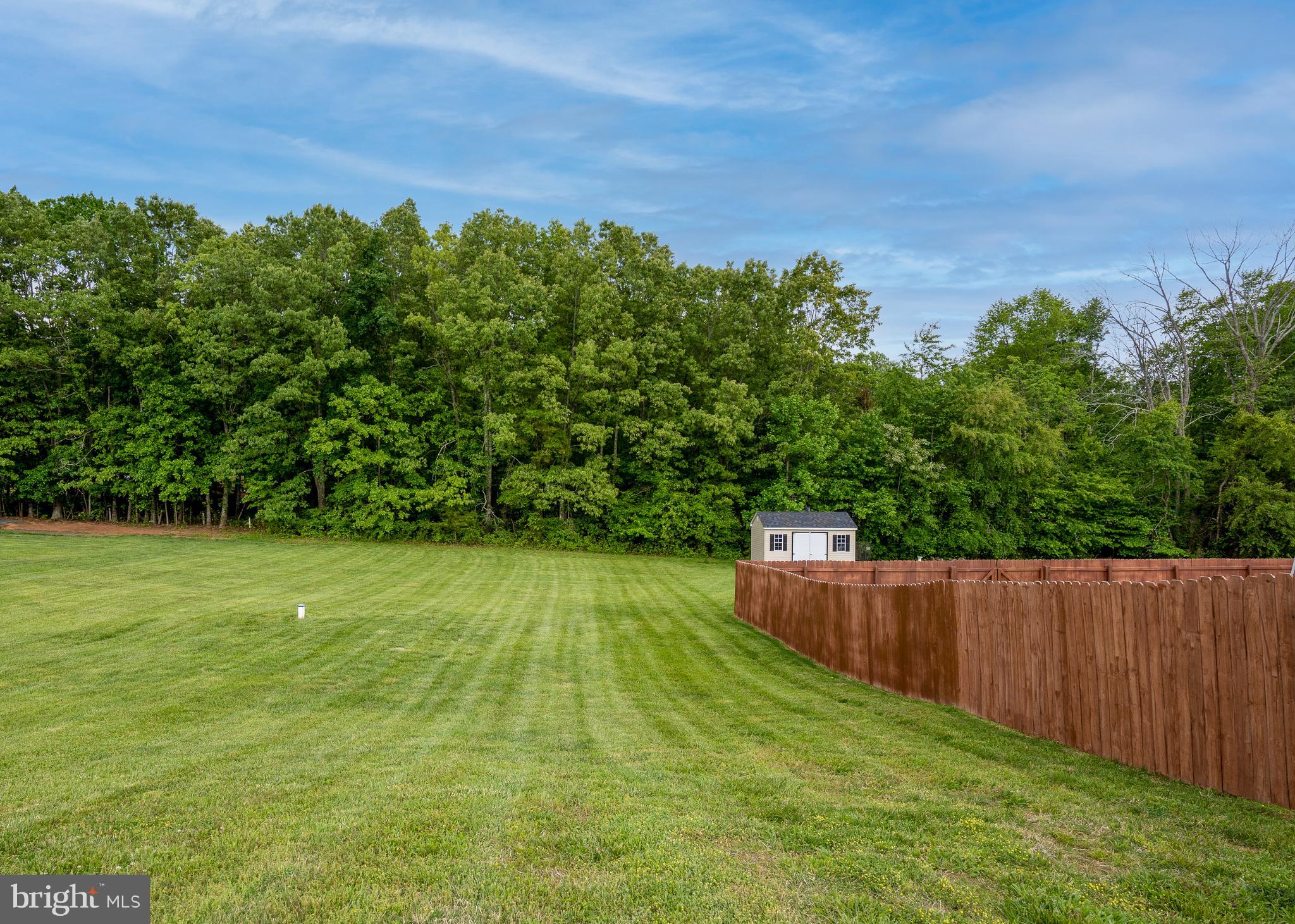 MEADOWLAND - Residential