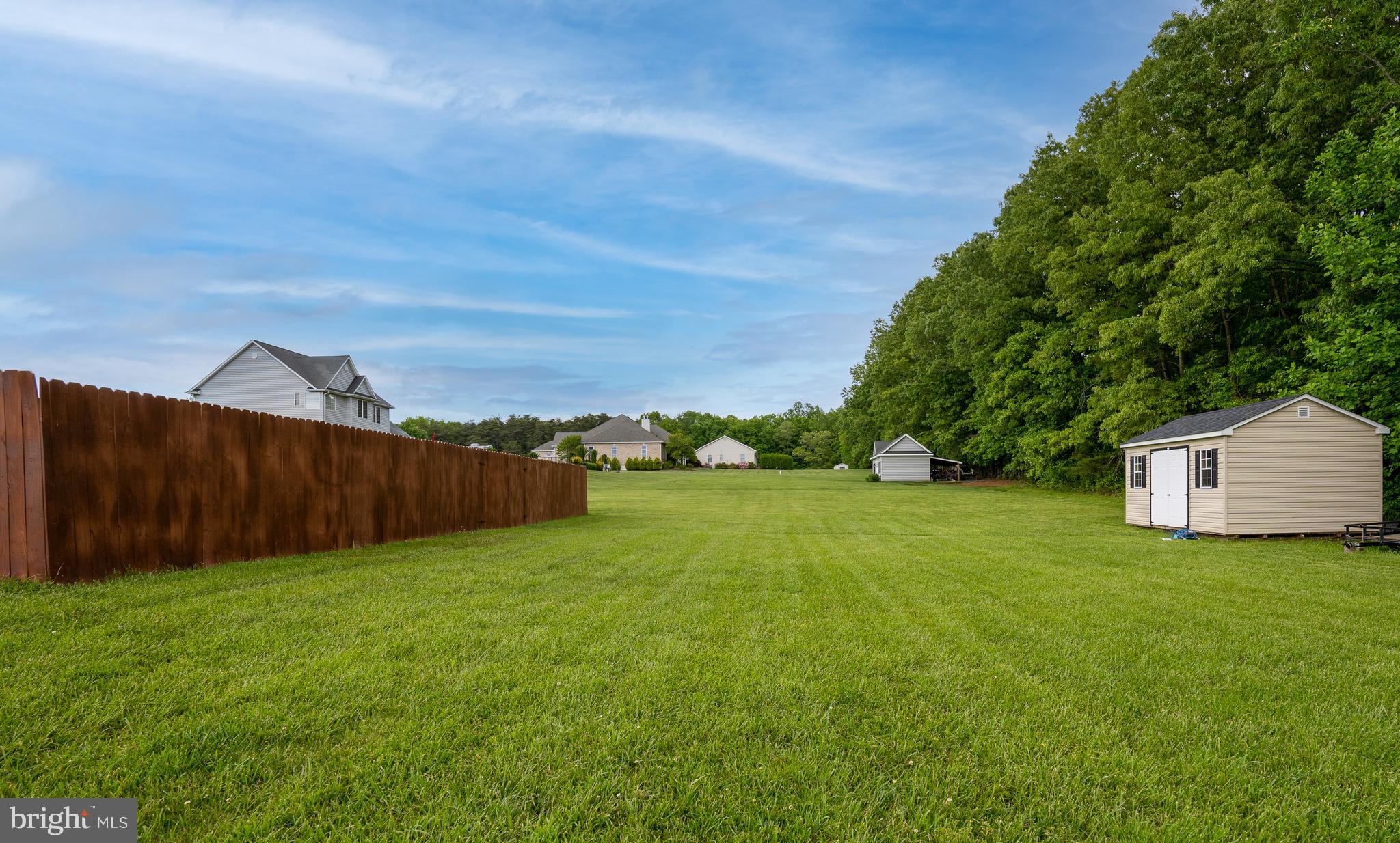 MEADOWLAND - Residential