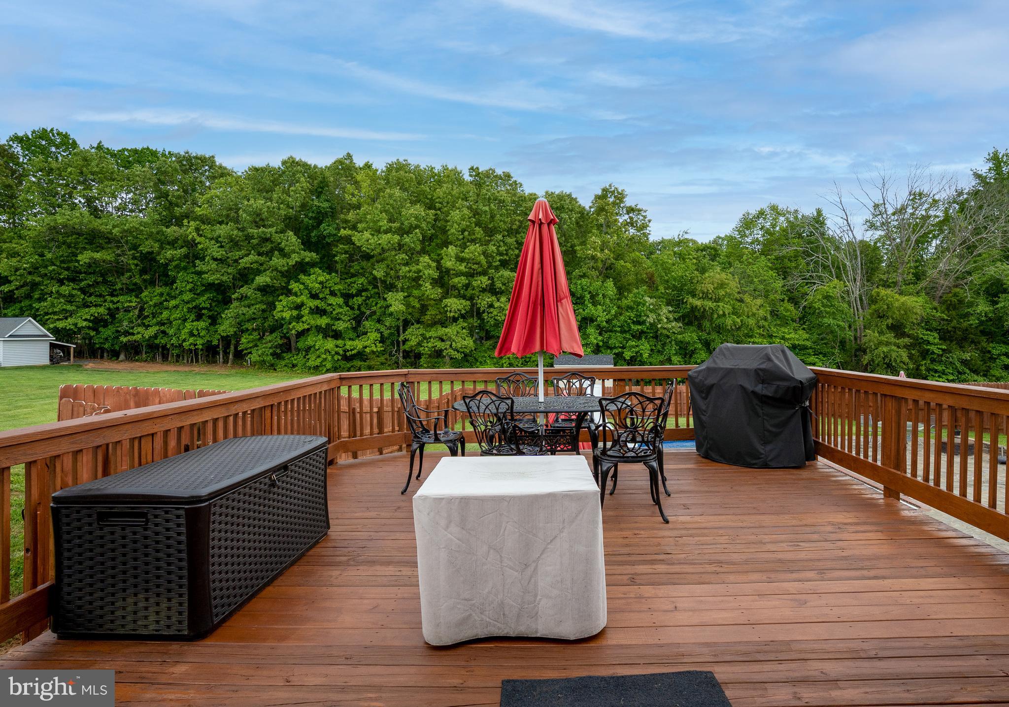 MEADOWLAND - Residential