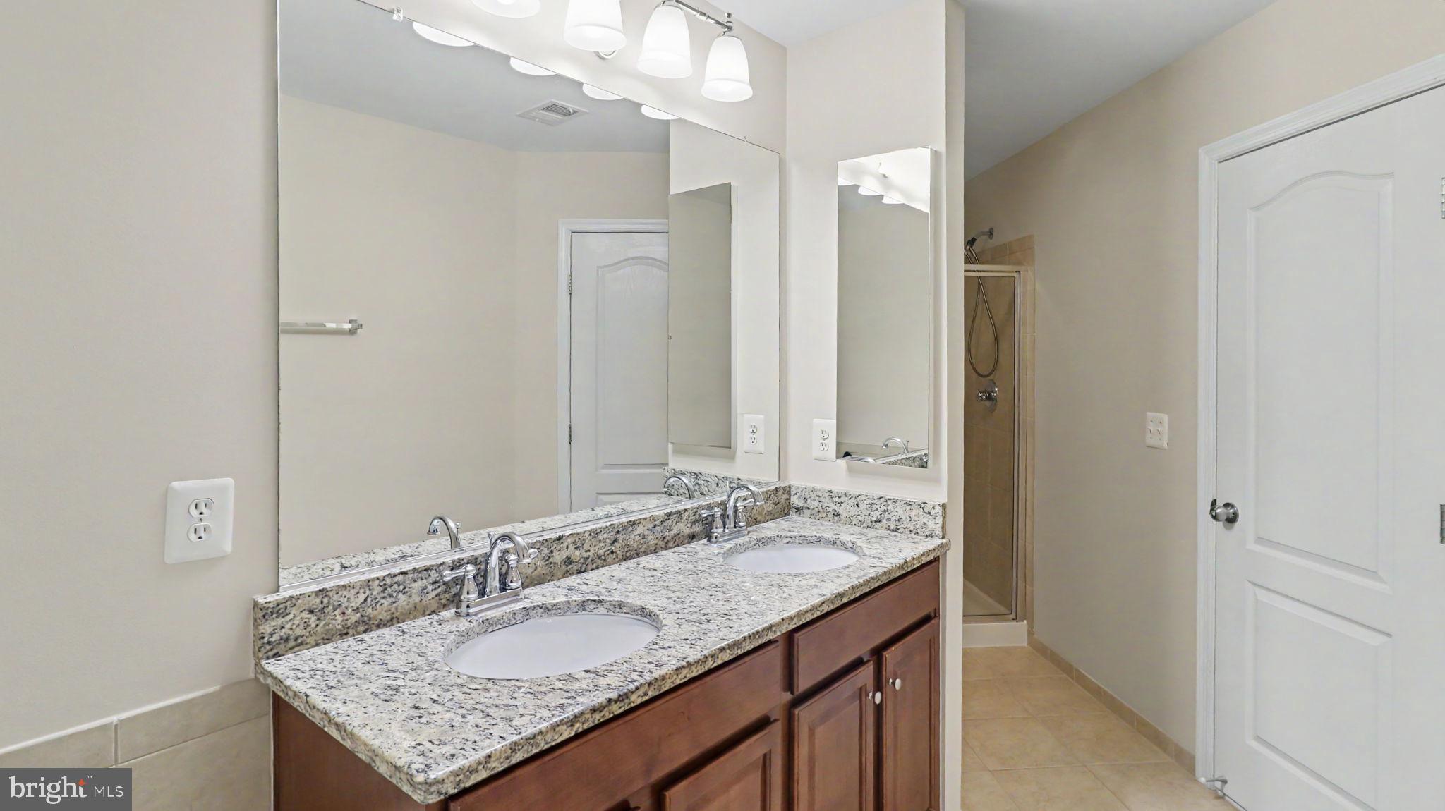ASHBURN - Residential