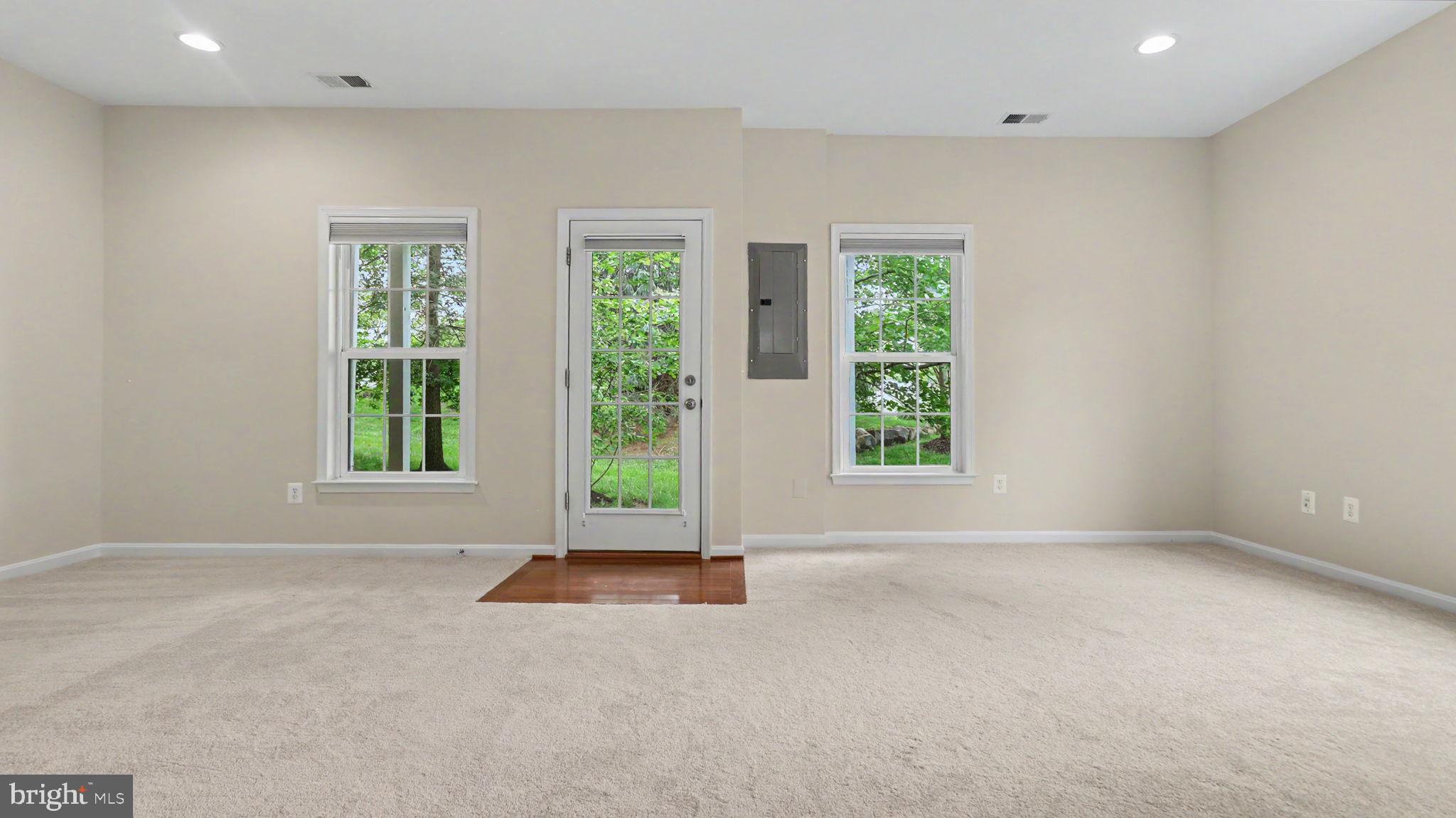 ASHBURN - Residential