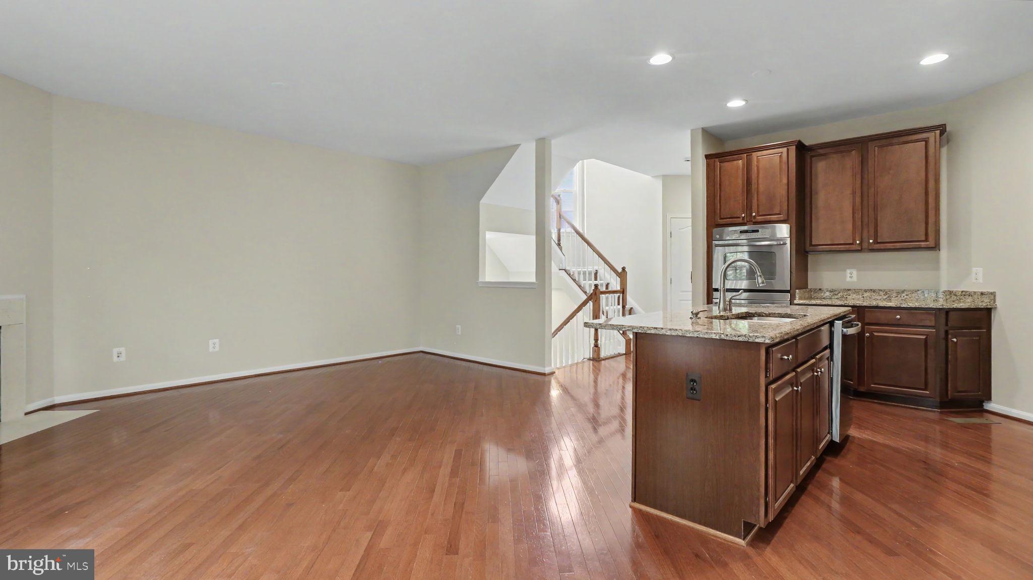ASHBURN - Residential