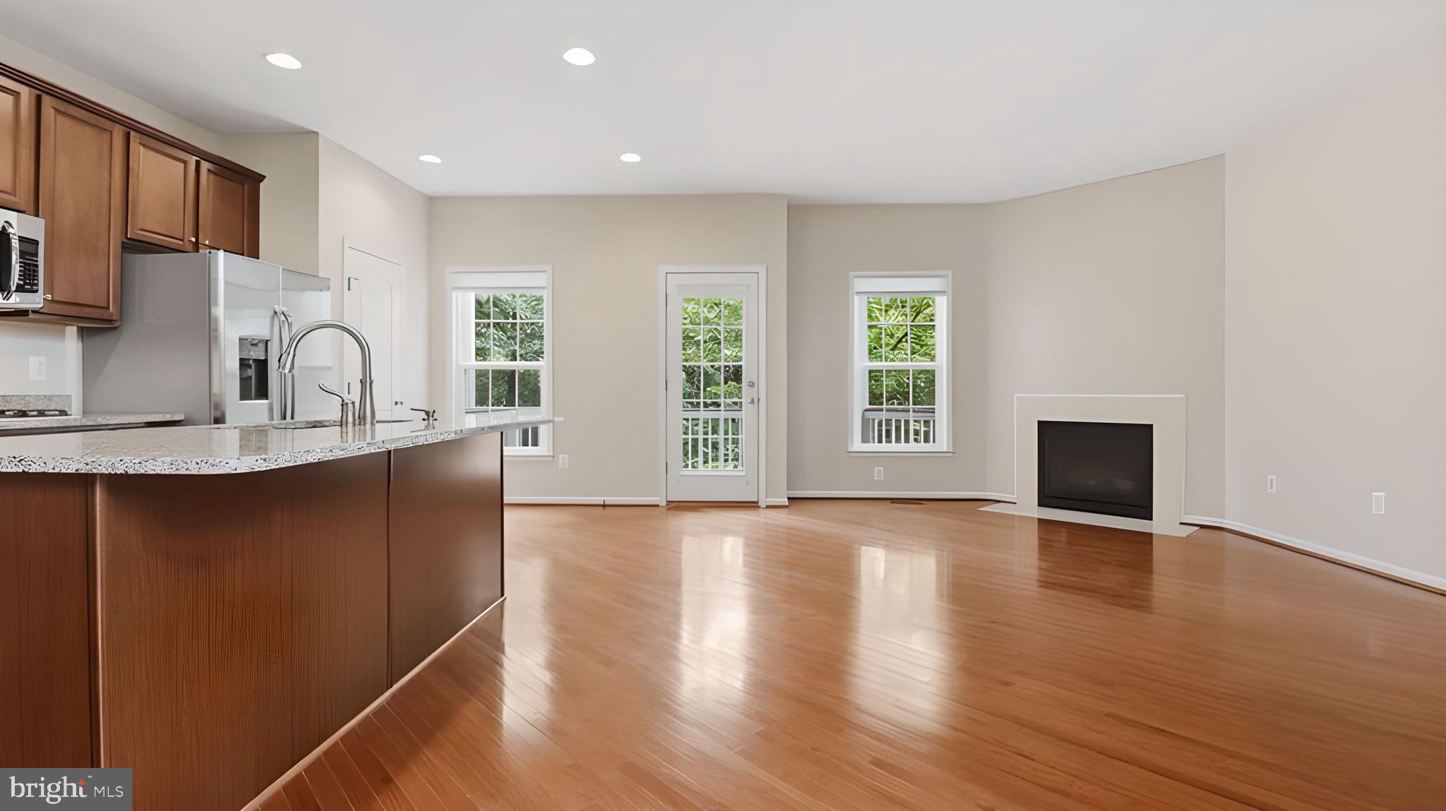 ASHBURN - Residential