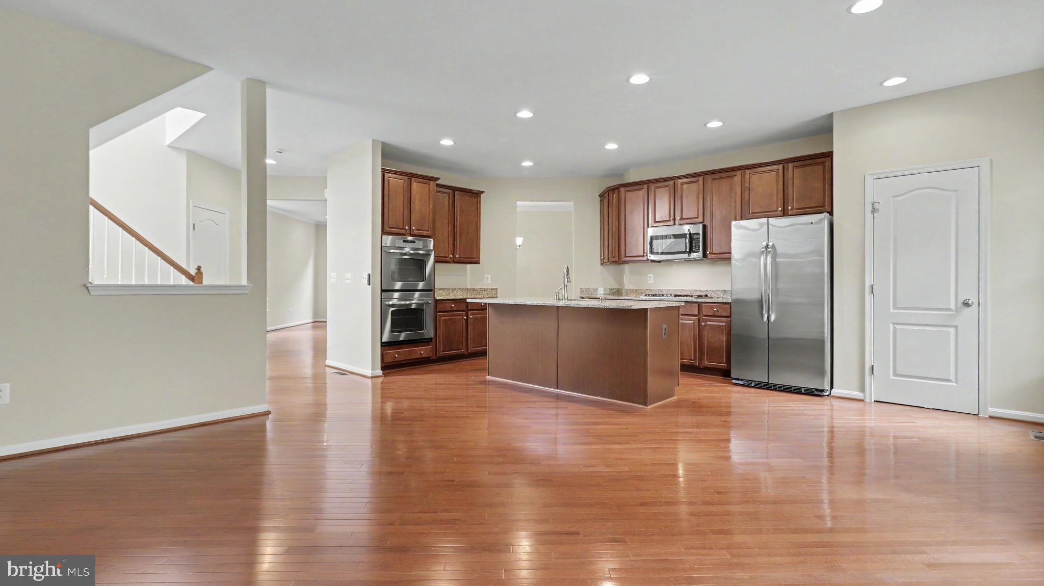 ASHBURN - Residential