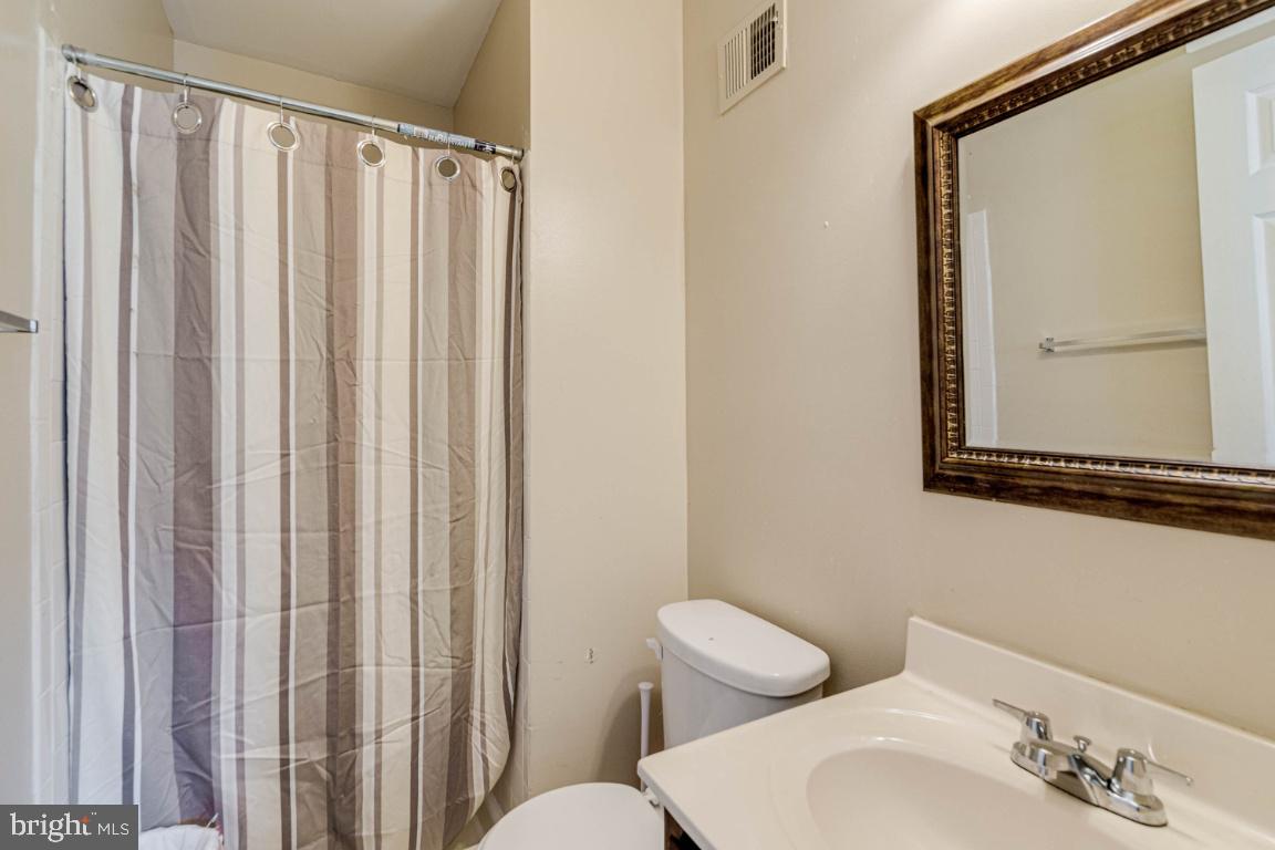 RIVER OAKS - Residential