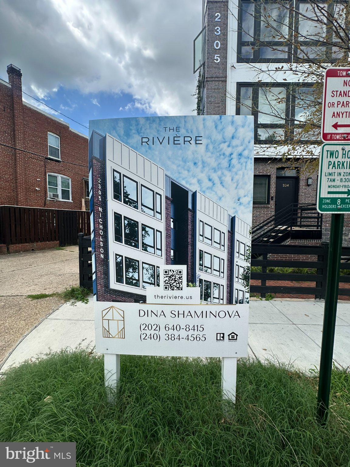2305 NICHOLSON STREET SE 203