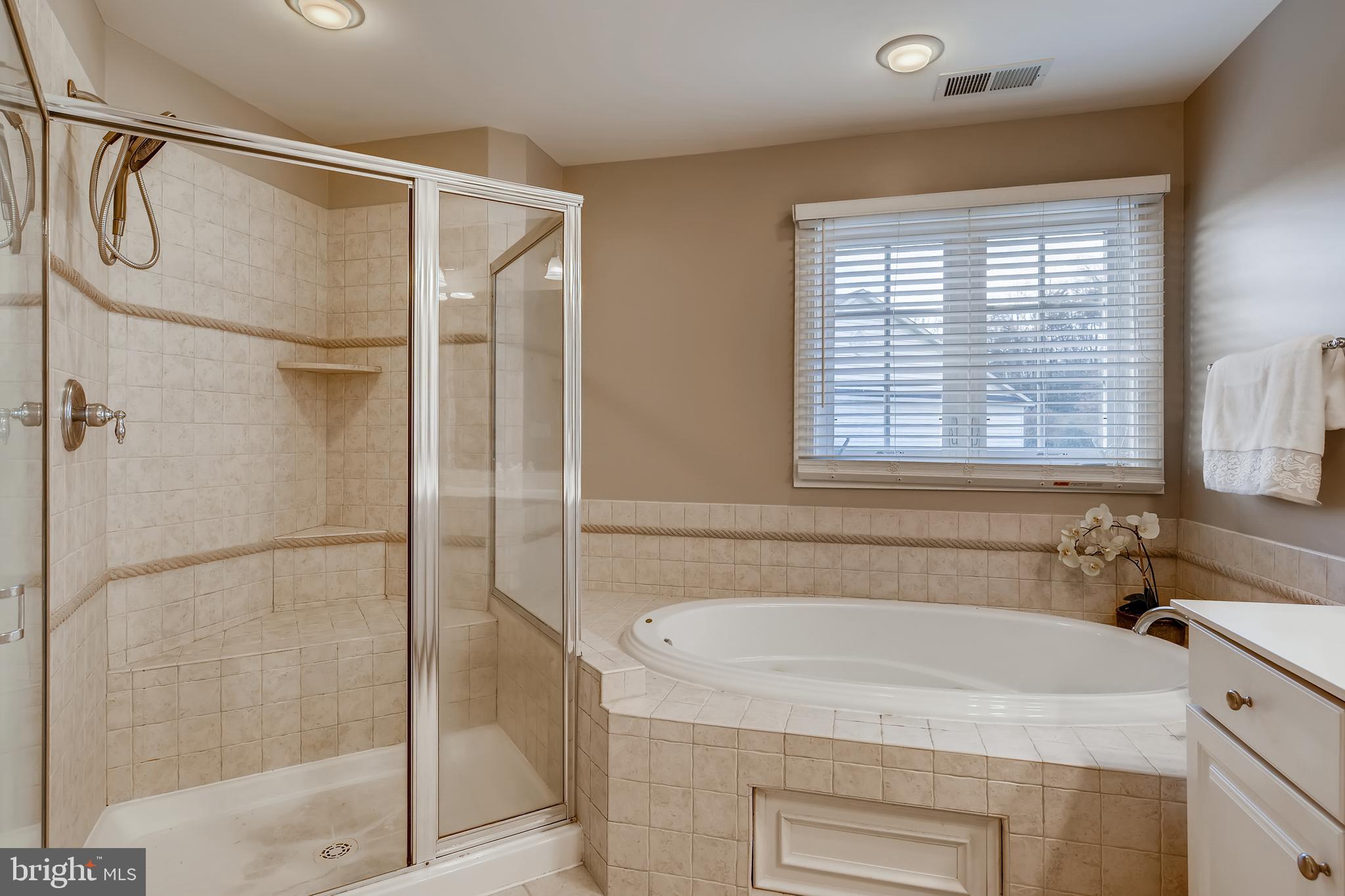 VILLAGES OF DORCHESTER - Residential Lease