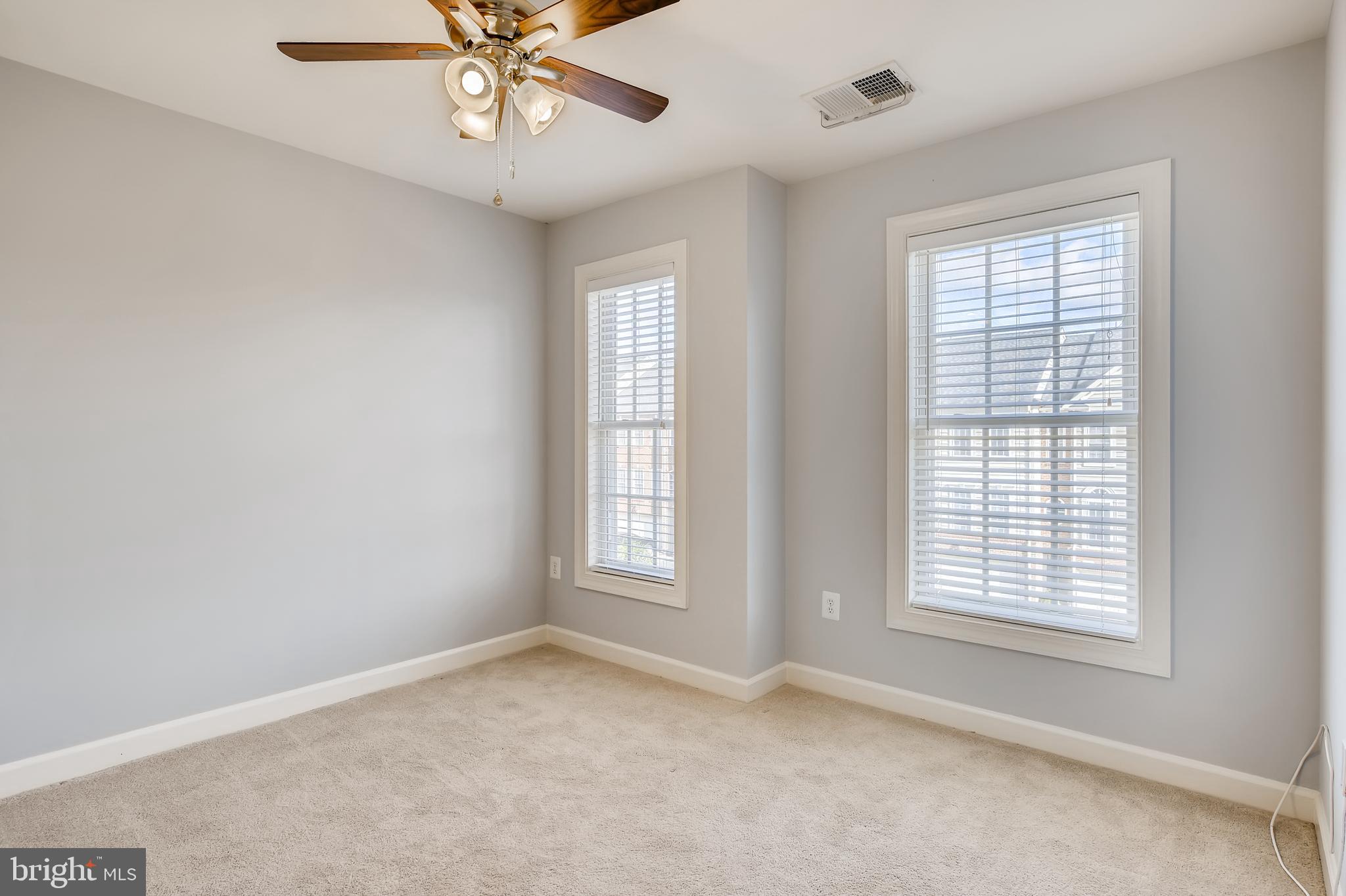 VILLAGES OF DORCHESTER - Residential Lease