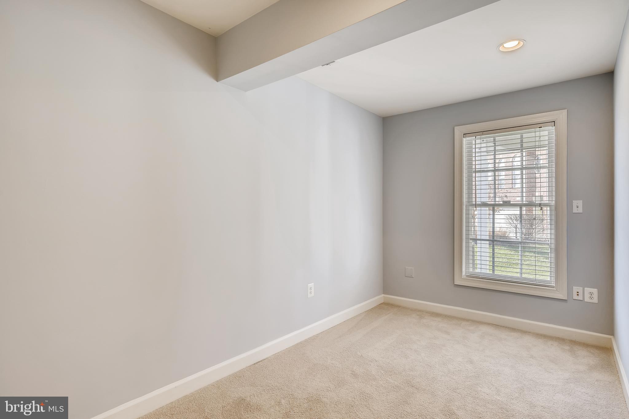 VILLAGES OF DORCHESTER - Residential Lease