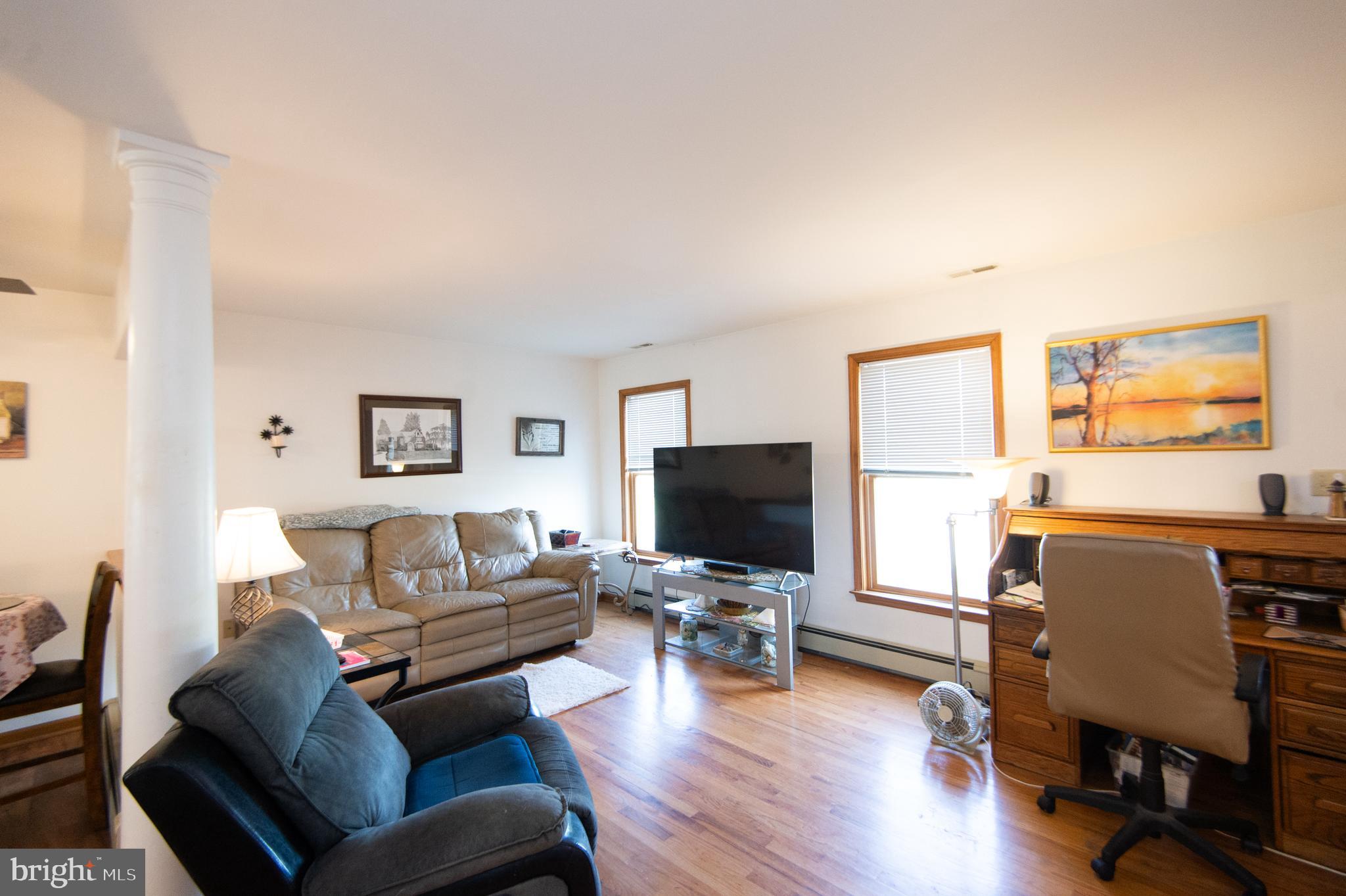 NECK DISTRICT/HUDSON - Residential