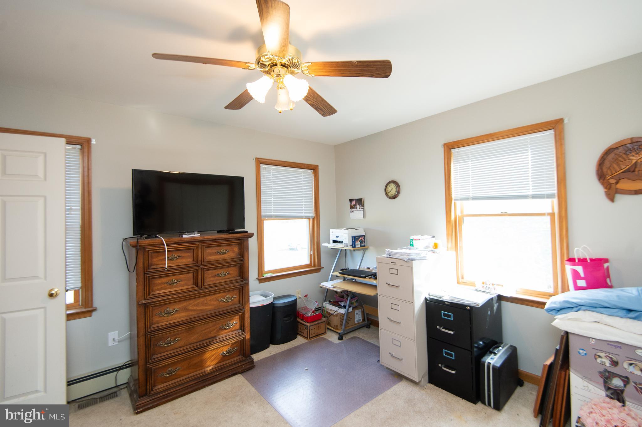 NECK DISTRICT/HUDSON - Residential