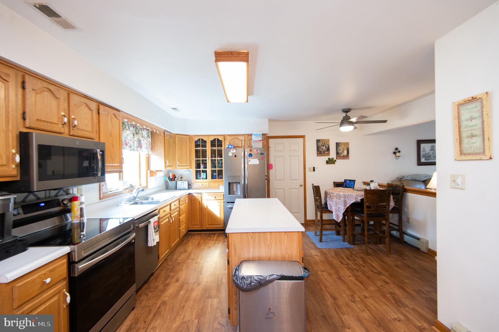 NECK DISTRICT/HUDSON - Residential