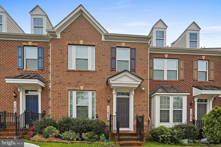 This spacious 3 bedroom 3.5 bath 3 level townhouse is a must see! You will love the gourmet kitchen that leads out to a deck off the back with a private view and so much more! Pet friendly on a case by case basis. 
 Fresh paint and new flooring!