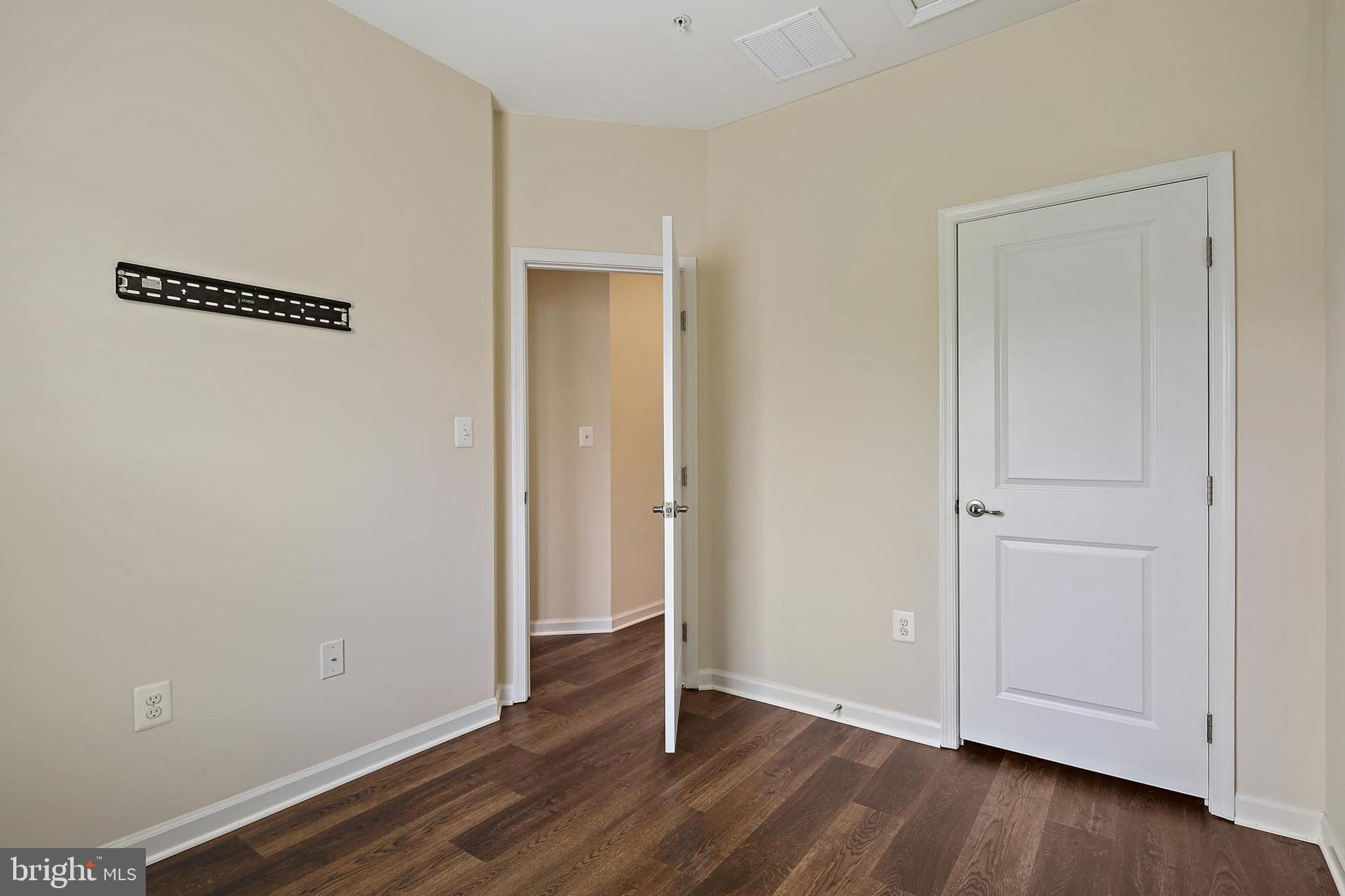 CLARKSBURG VILLAGE - Residential Lease